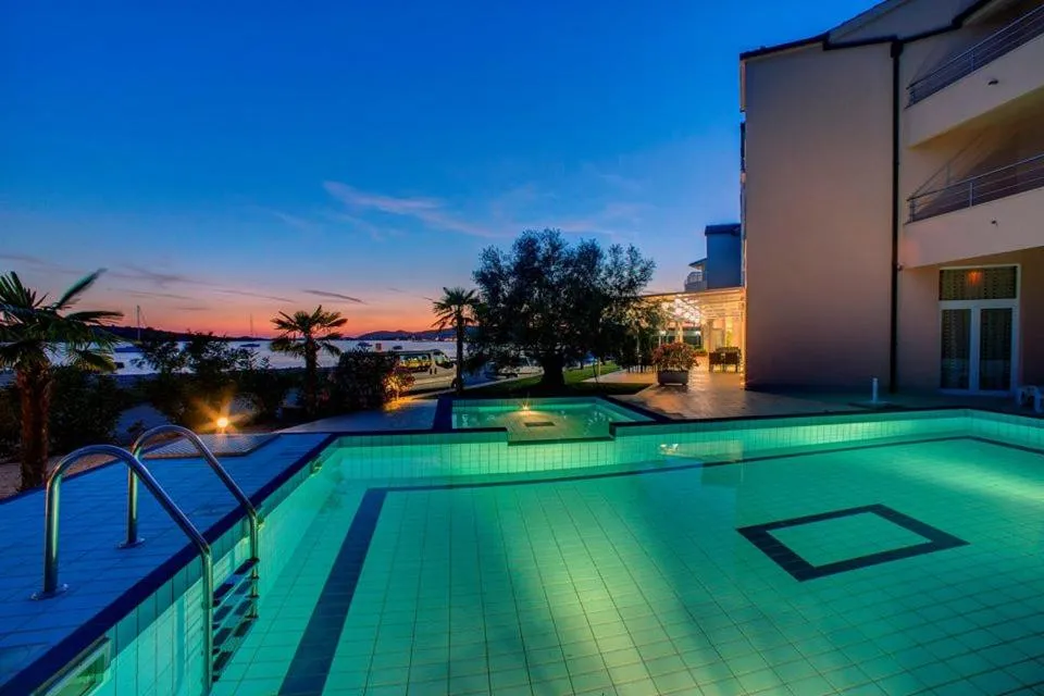 Swimming pool in Hotel Duje