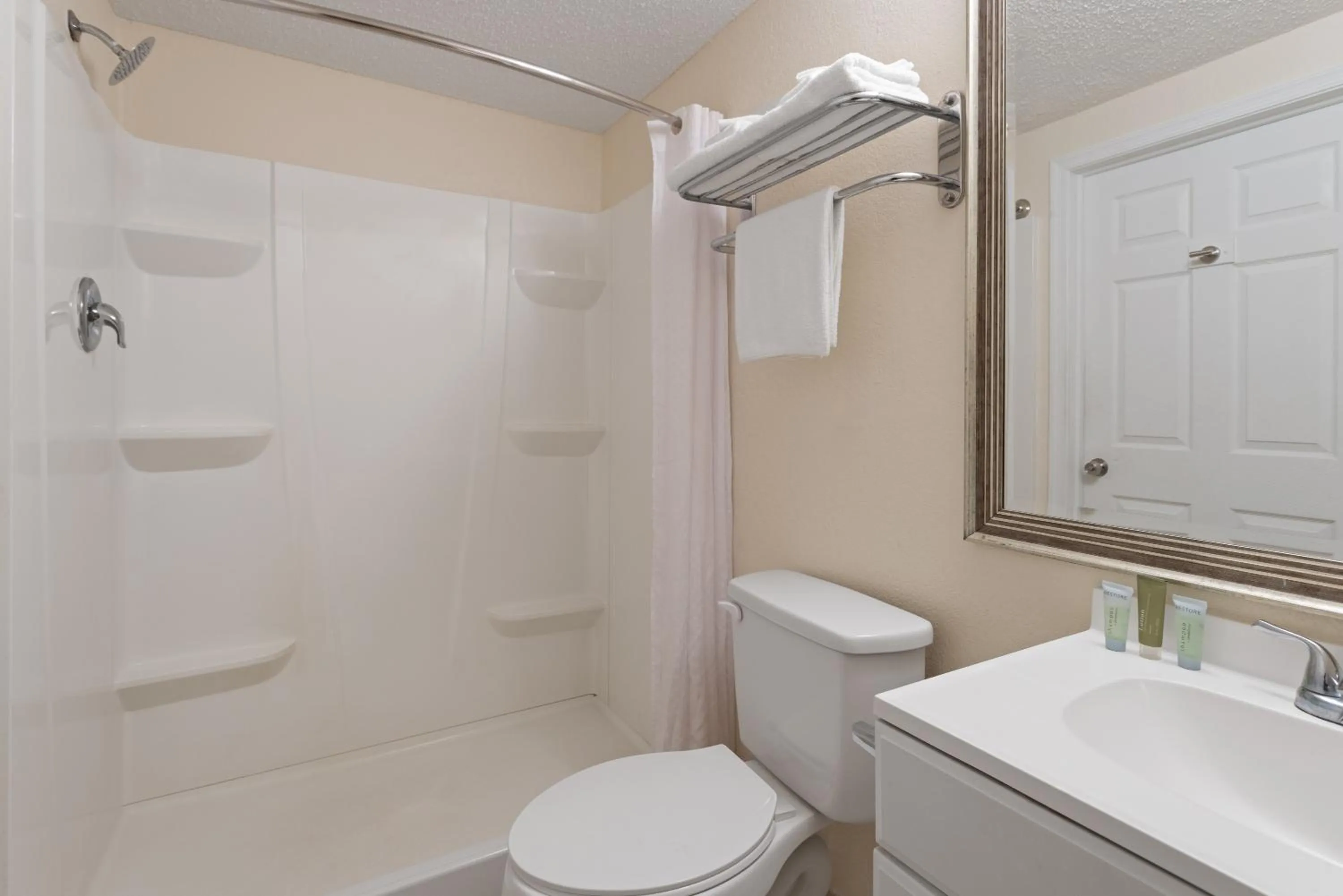 Wildwood Inn Hotel Beach & Boardwalk