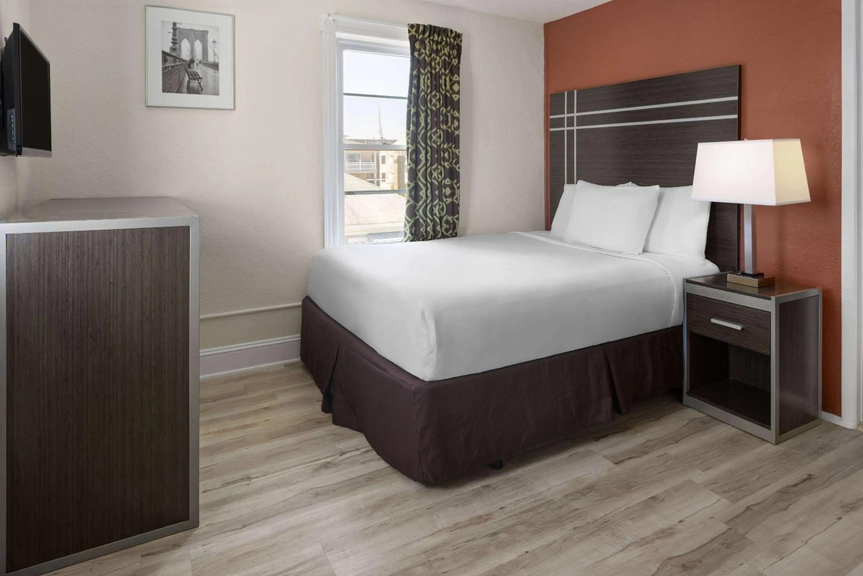 Photo of the whole room, Bed in Wildwood Inn Hotel Beach & Boardwalk