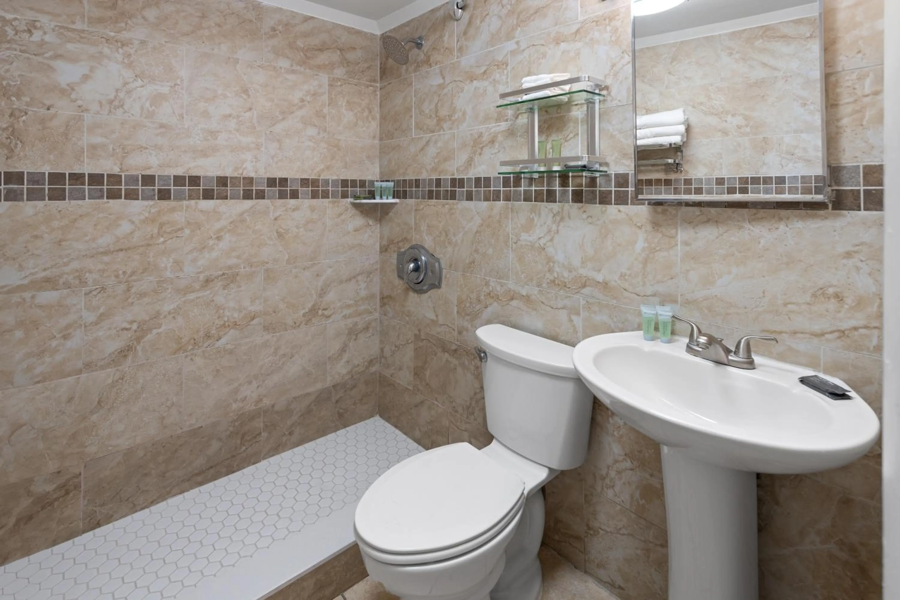 Wildwood Inn Hotel Beach & Boardwalk