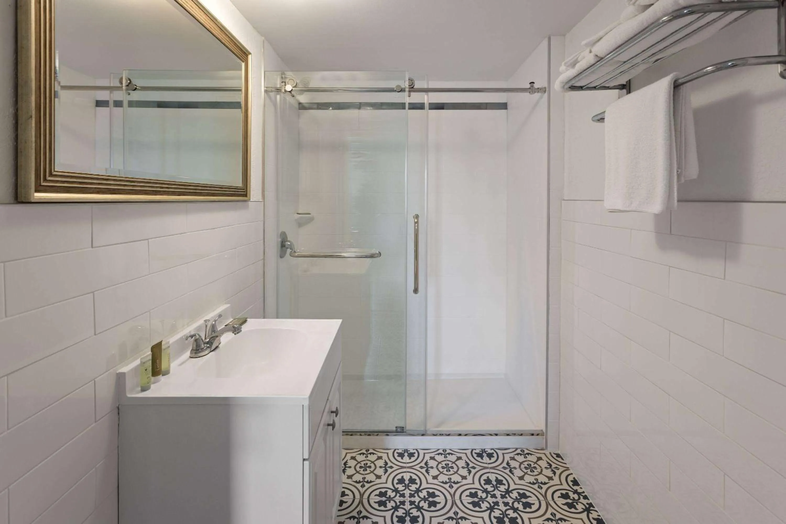 Photo of the whole room in Wildwood Inn Hotel Beach & Boardwalk