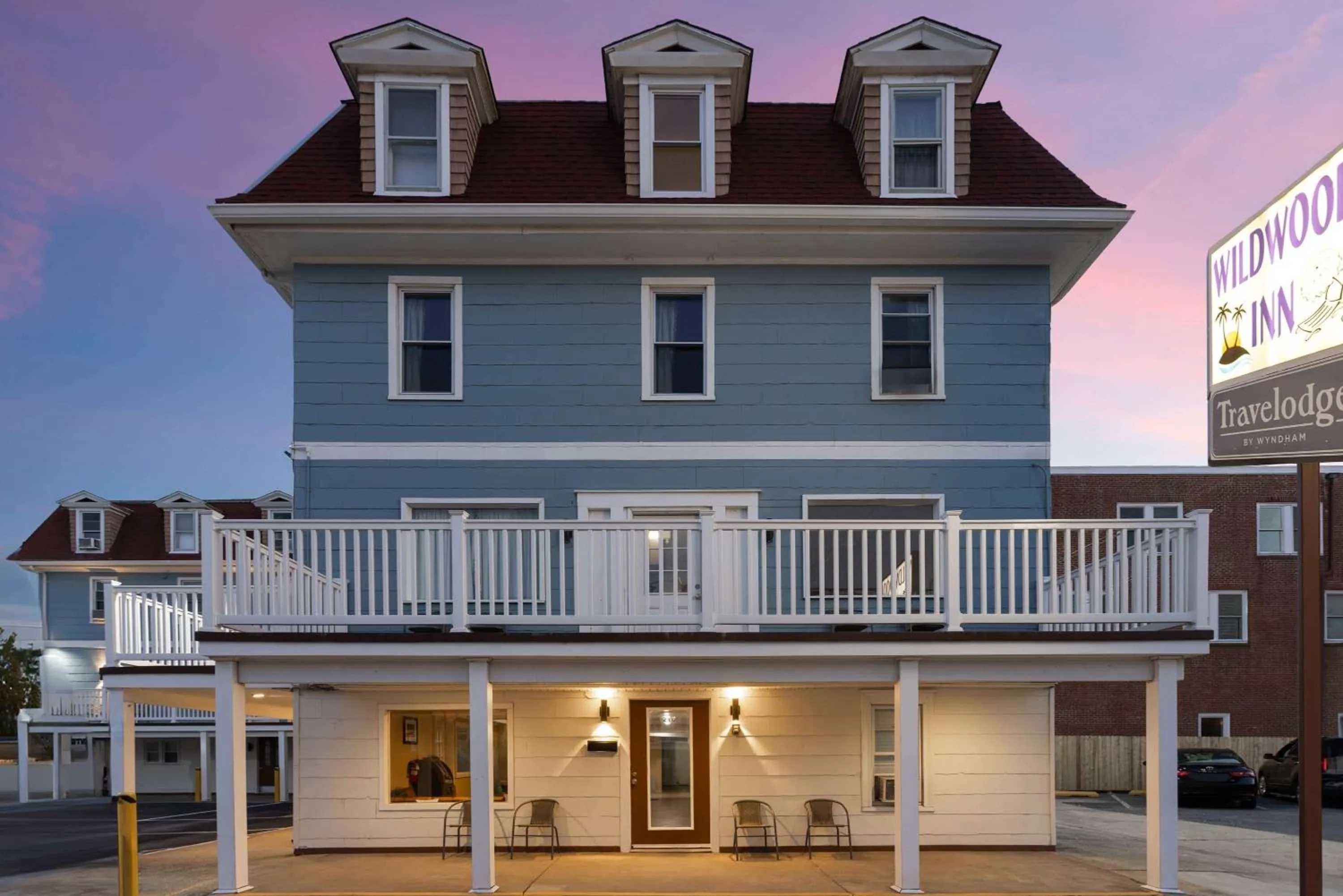 Property building in Wildwood Inn Hotel Beach & Boardwalk
