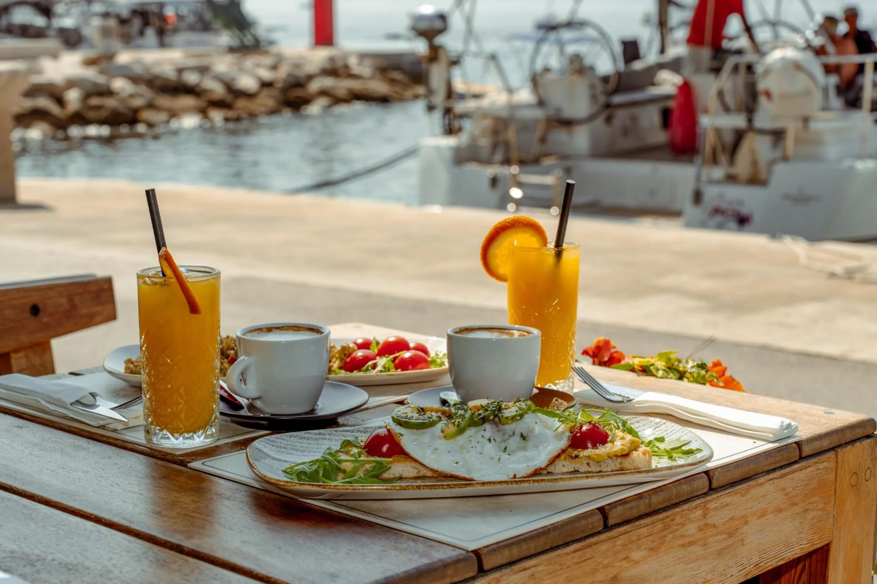 Restaurant/places to eat in Hotel Kastil