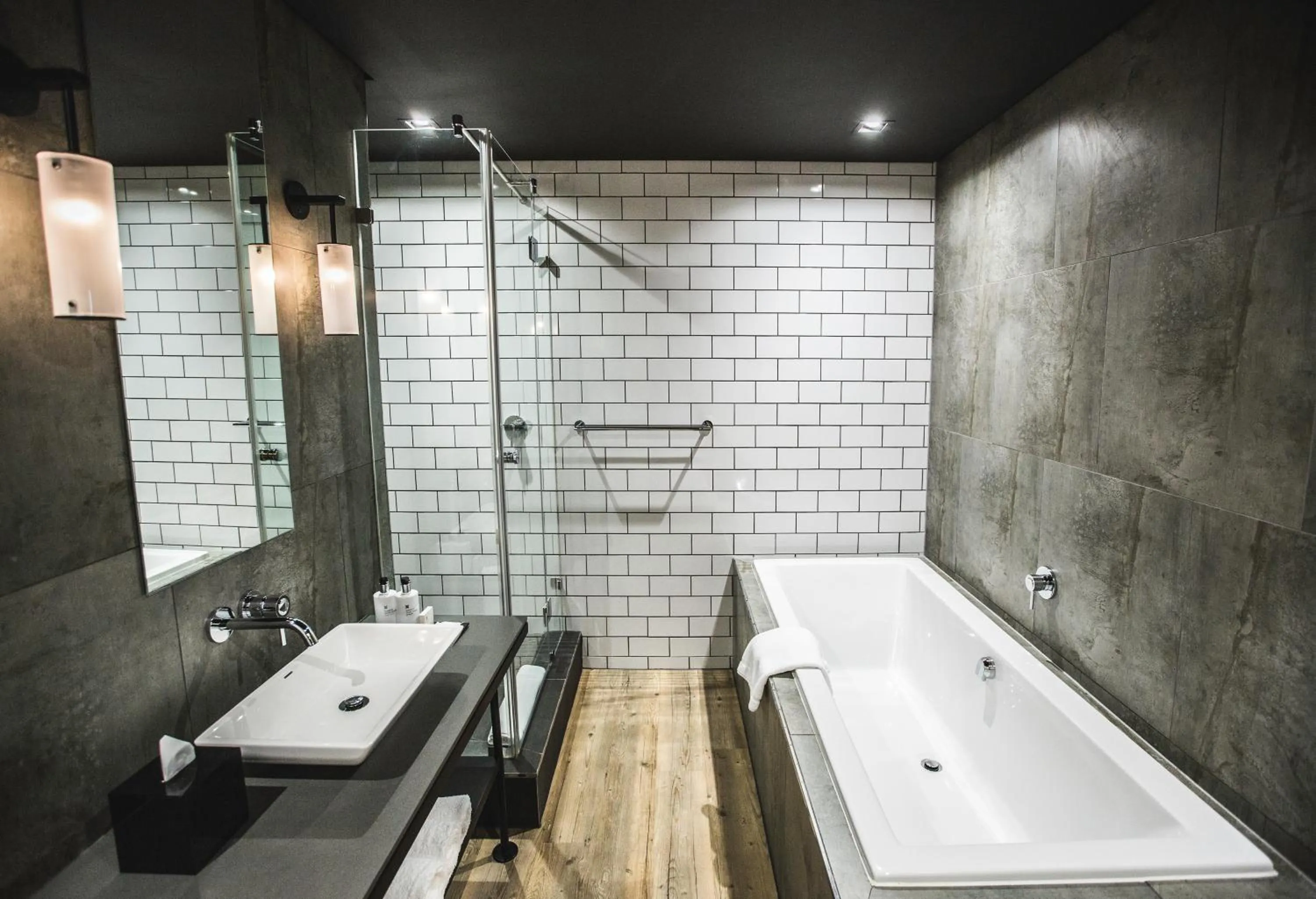 Bathroom in Century City Hotel Urban Square