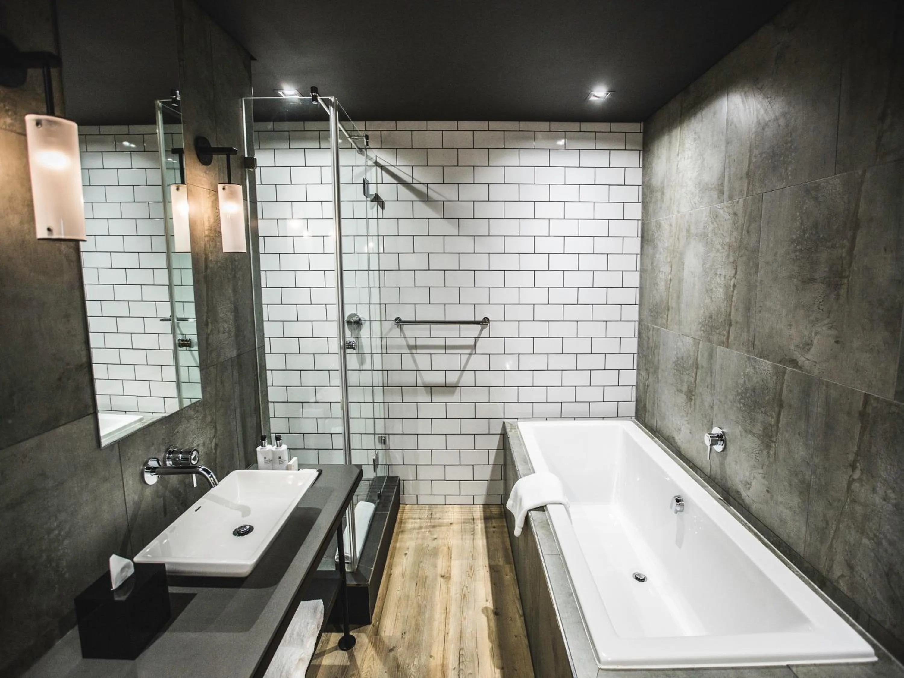 Bathroom in Century City Hotel Urban Square