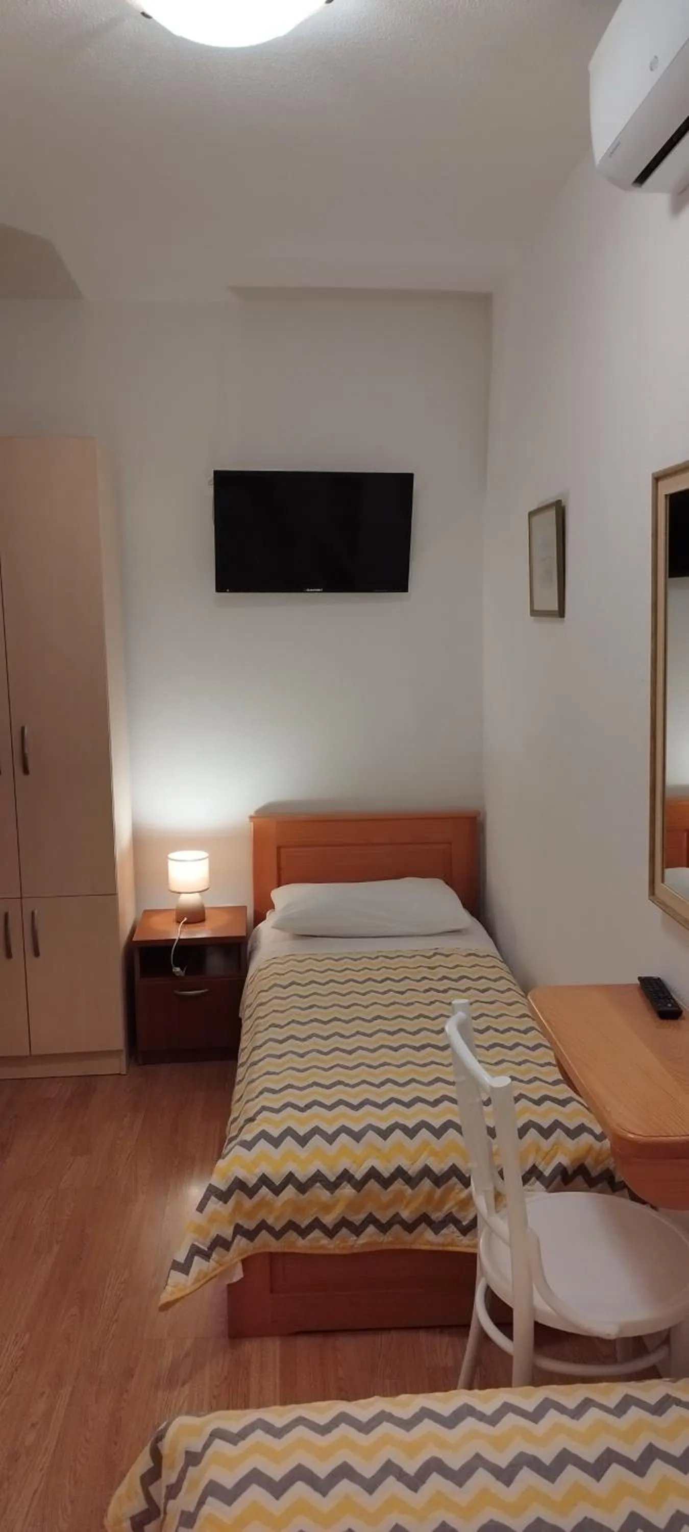 TV and multimedia, Bed in Villa Ruzica