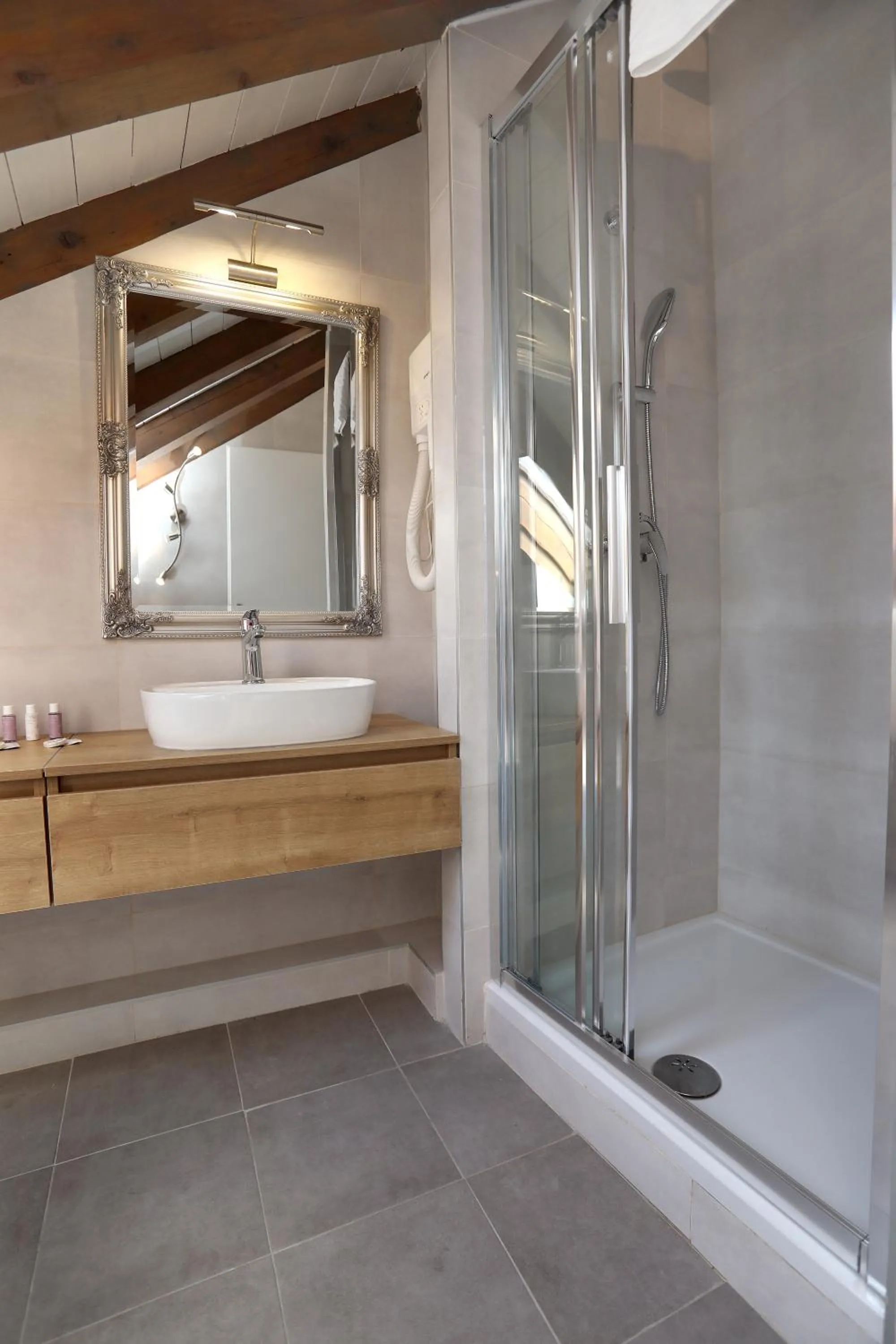 Bathroom in Villa Carrara