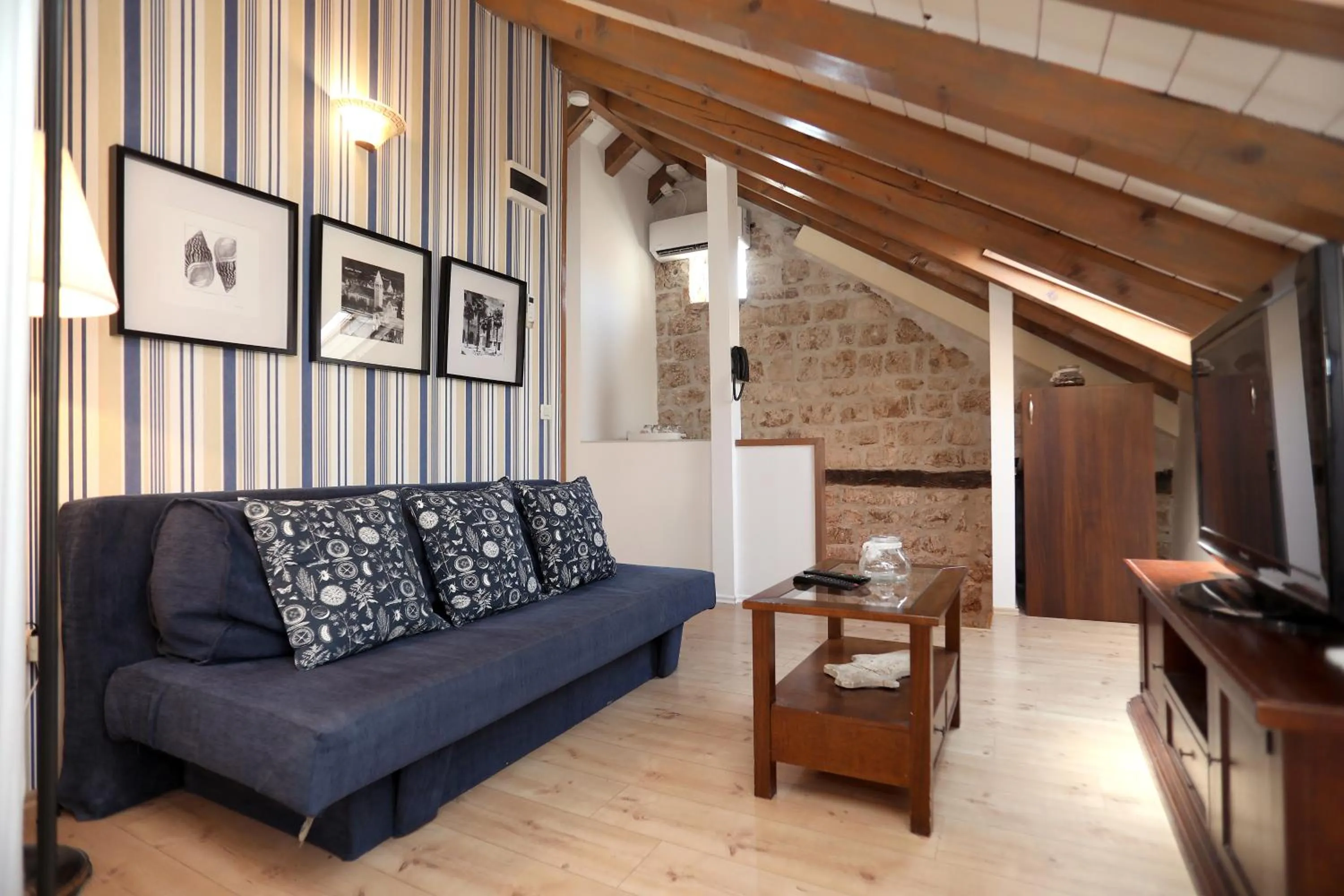 Seating area in Villa Carrara