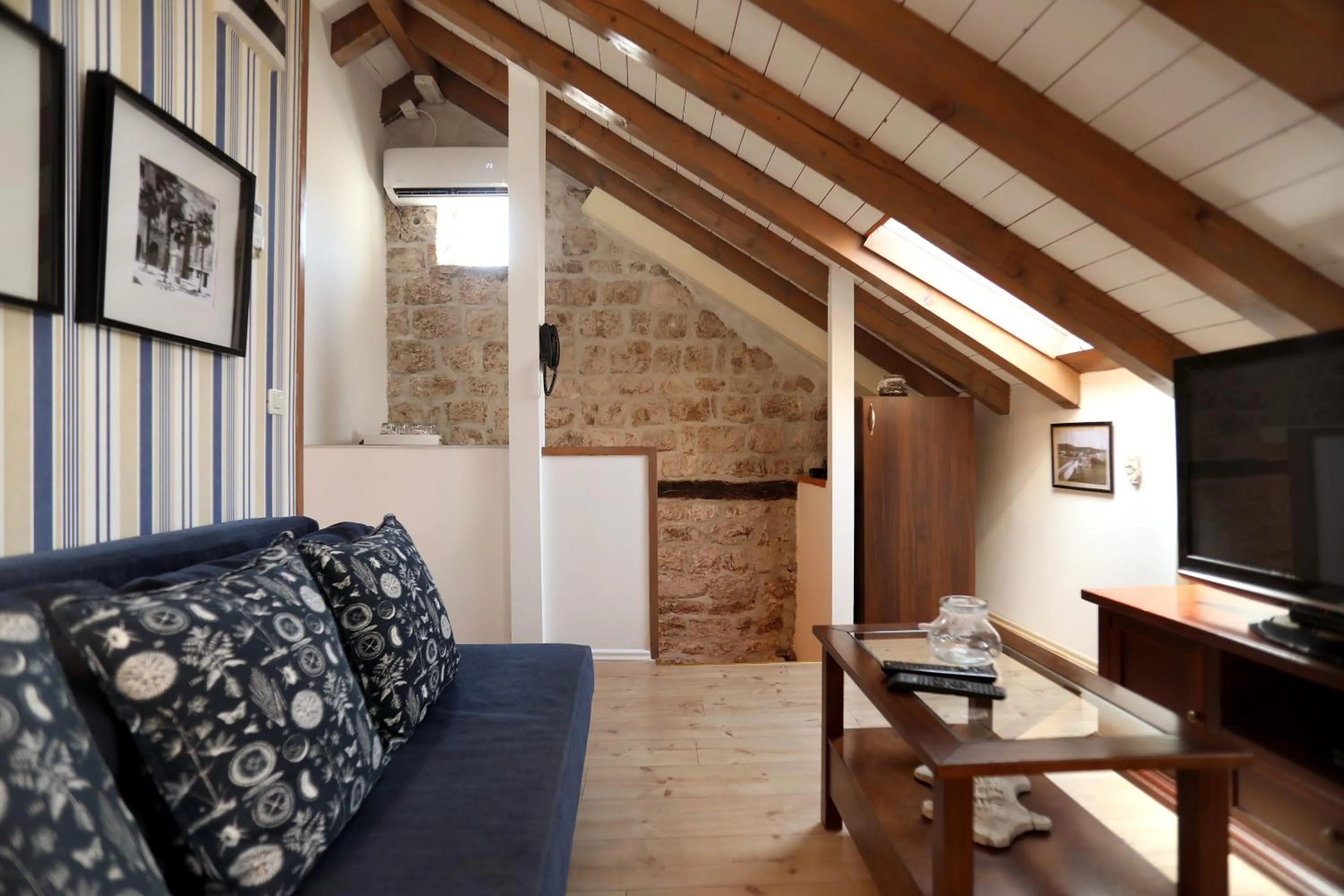 TV and multimedia in Villa Carrara