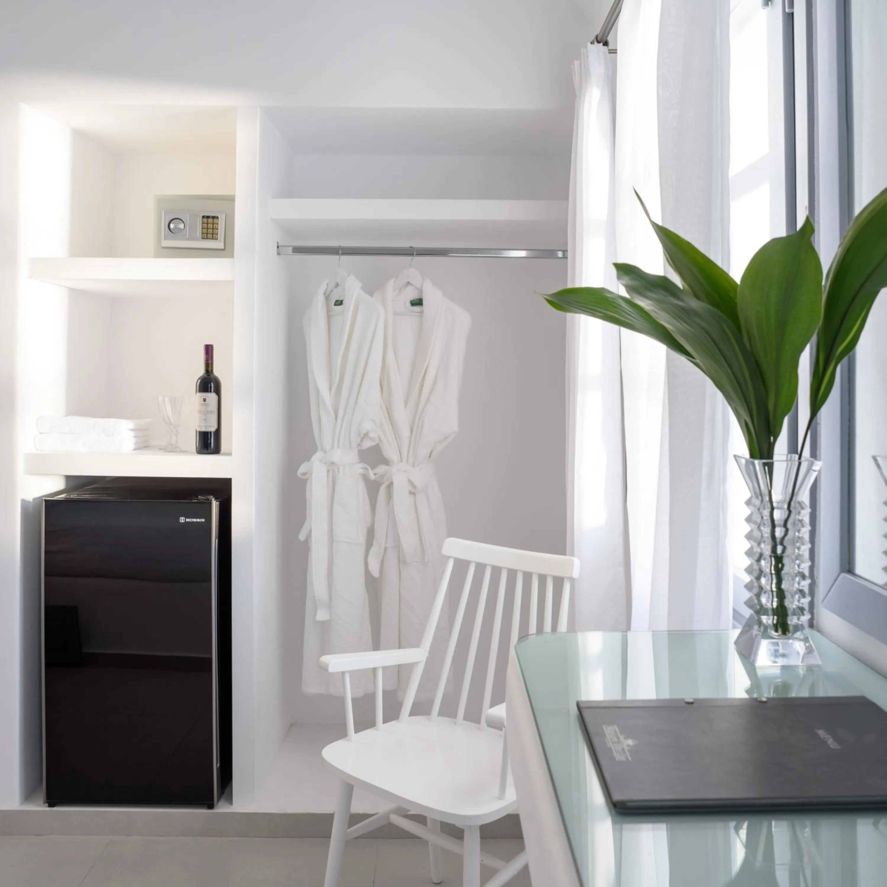 Bedroom in Maison Des Lys - Luxury Suites