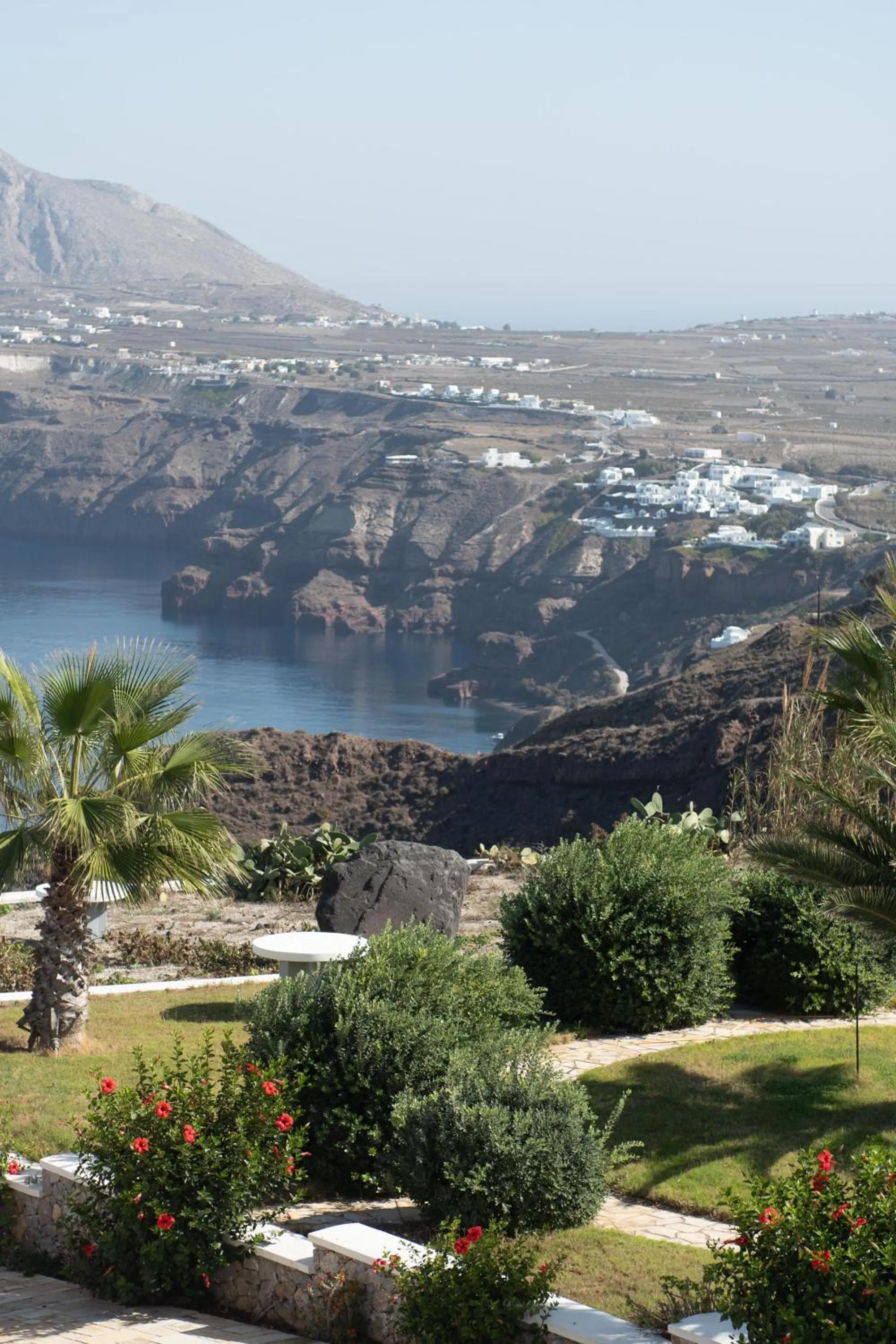Garden view in Maison Des Lys - Luxury Suites