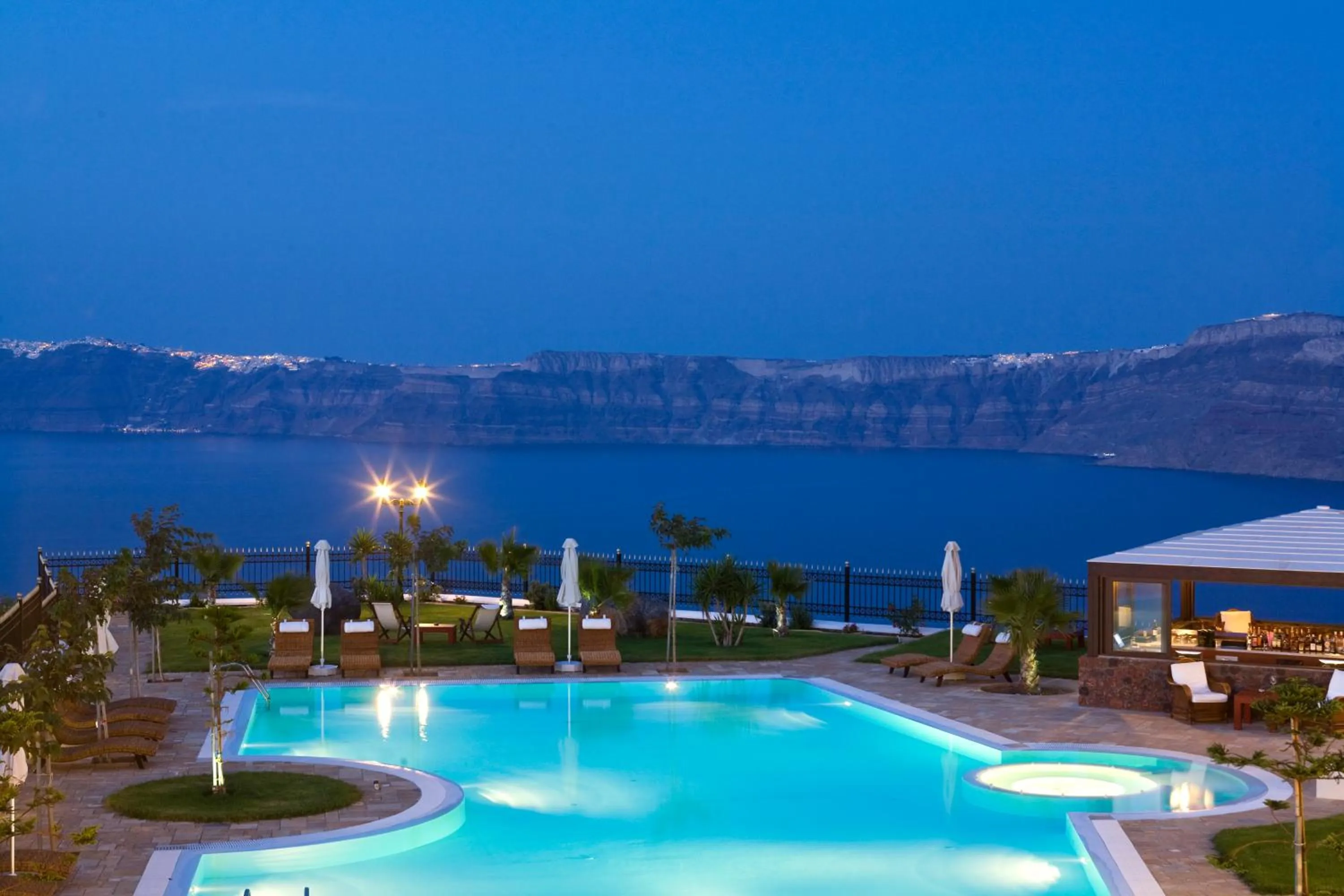 Swimming pool in Maison Des Lys - Luxury Suites