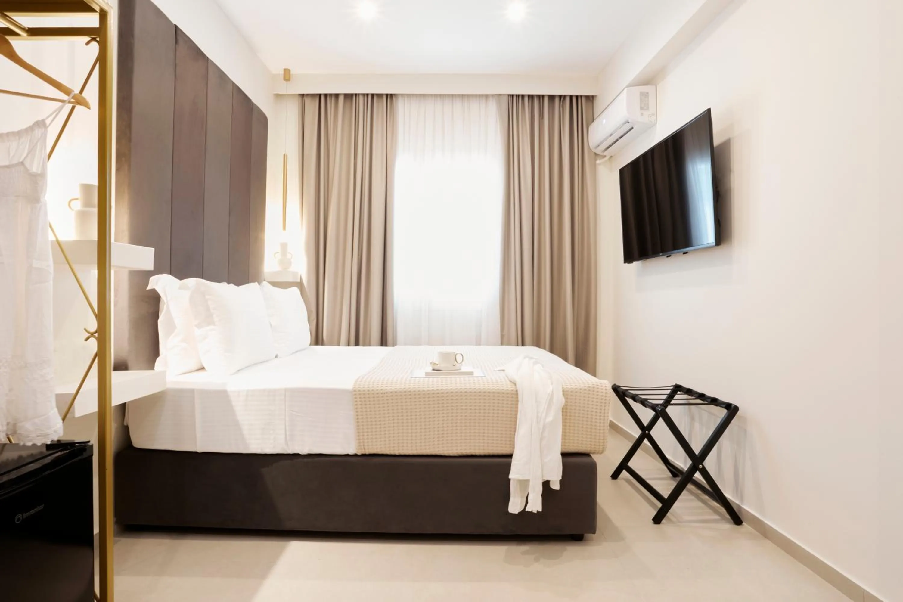 Bed in Atlas Skiathos