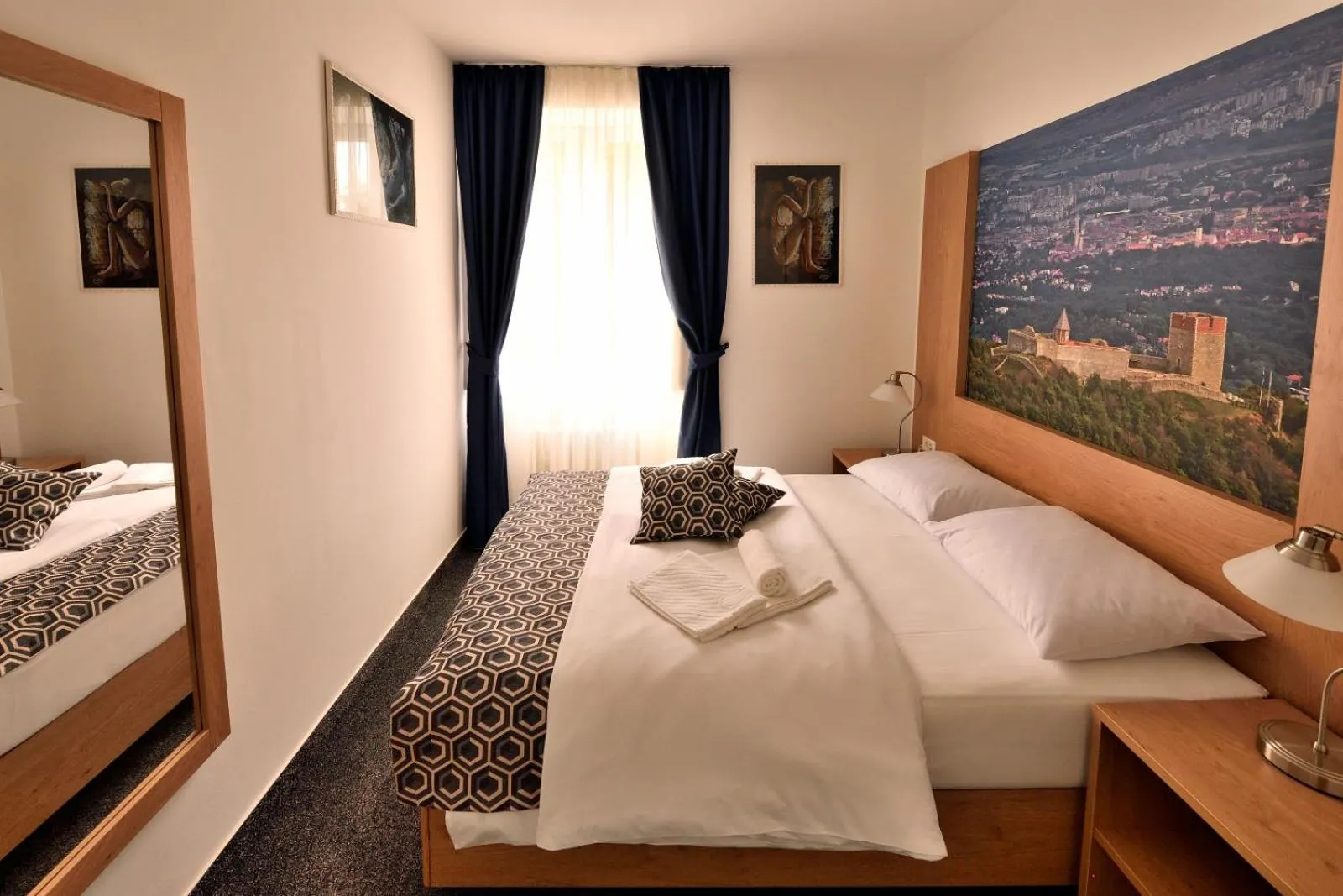 Bedroom, Bed in Hotel Orient Zagreb