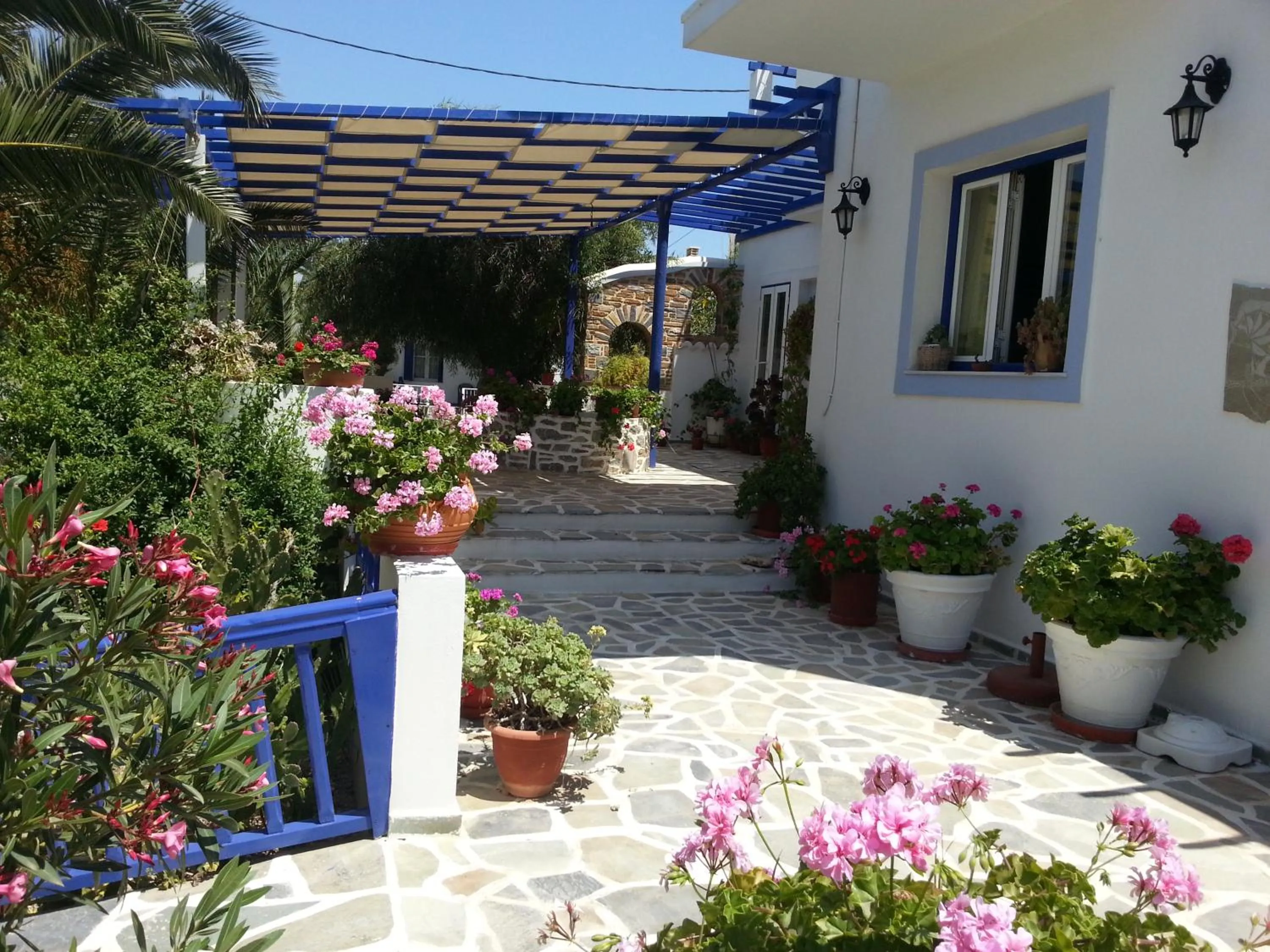 Patio in Syros Atlantis