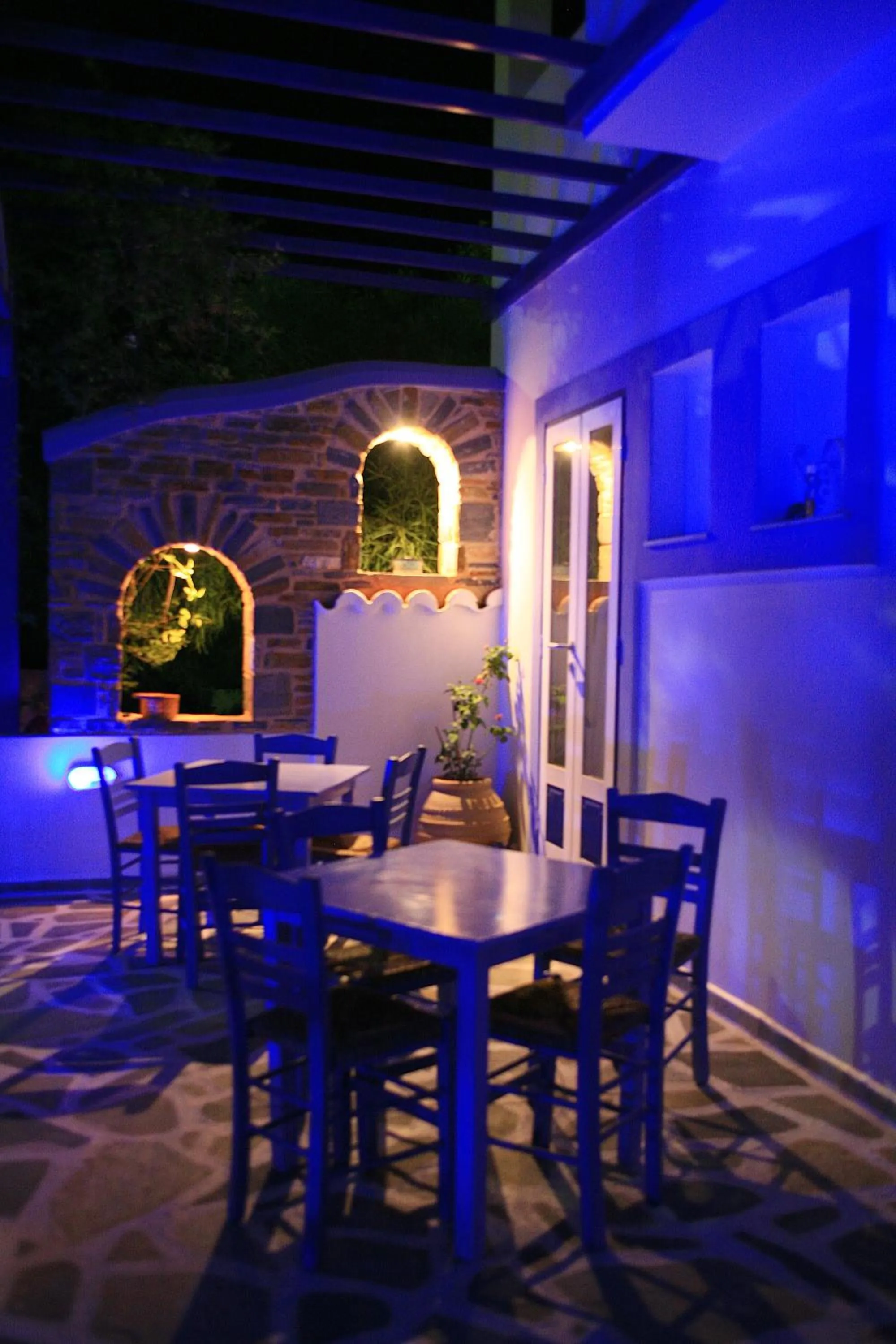 Restaurant/places to eat in Syros Atlantis
