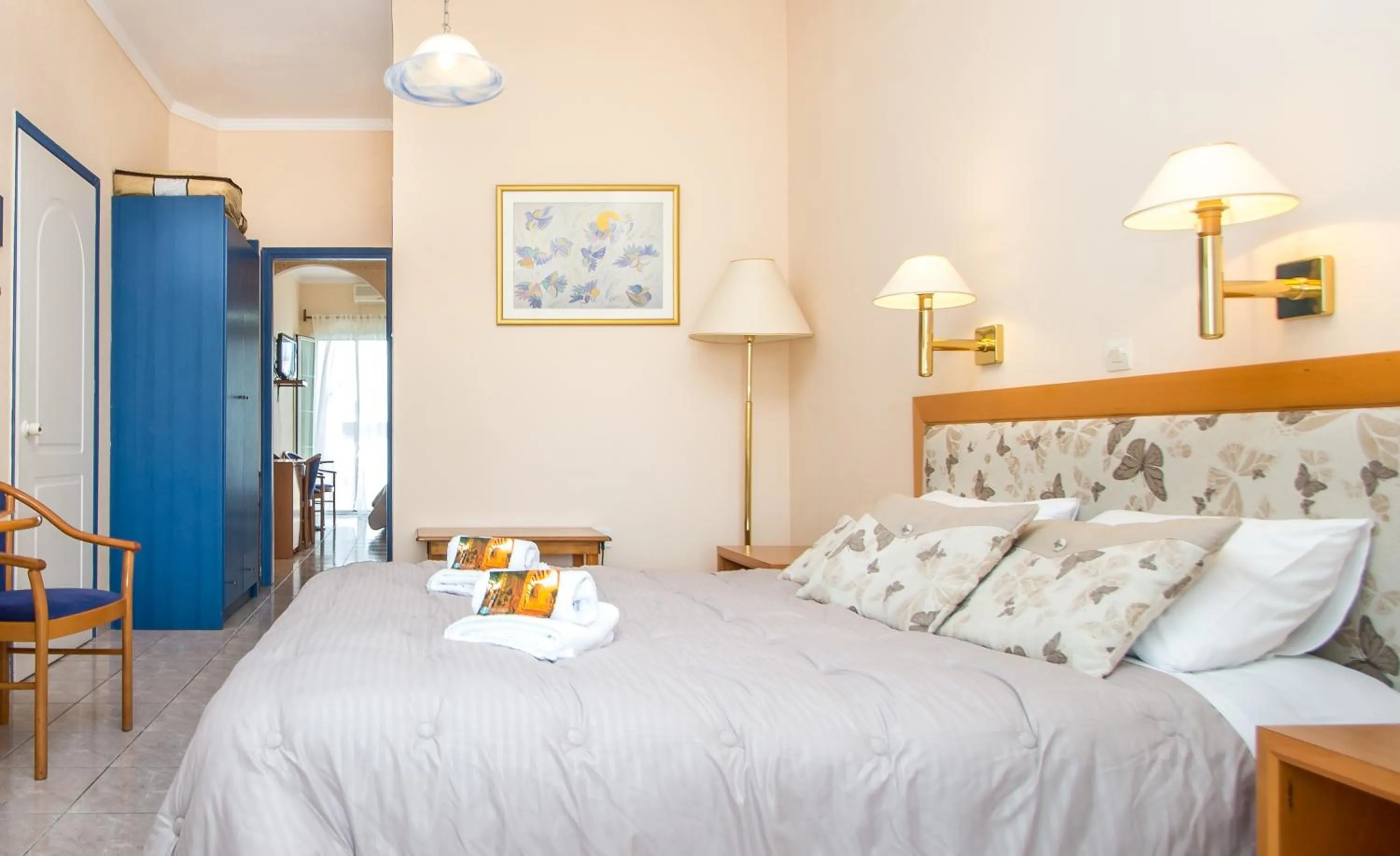 Bedroom, Bed in Syros Atlantis