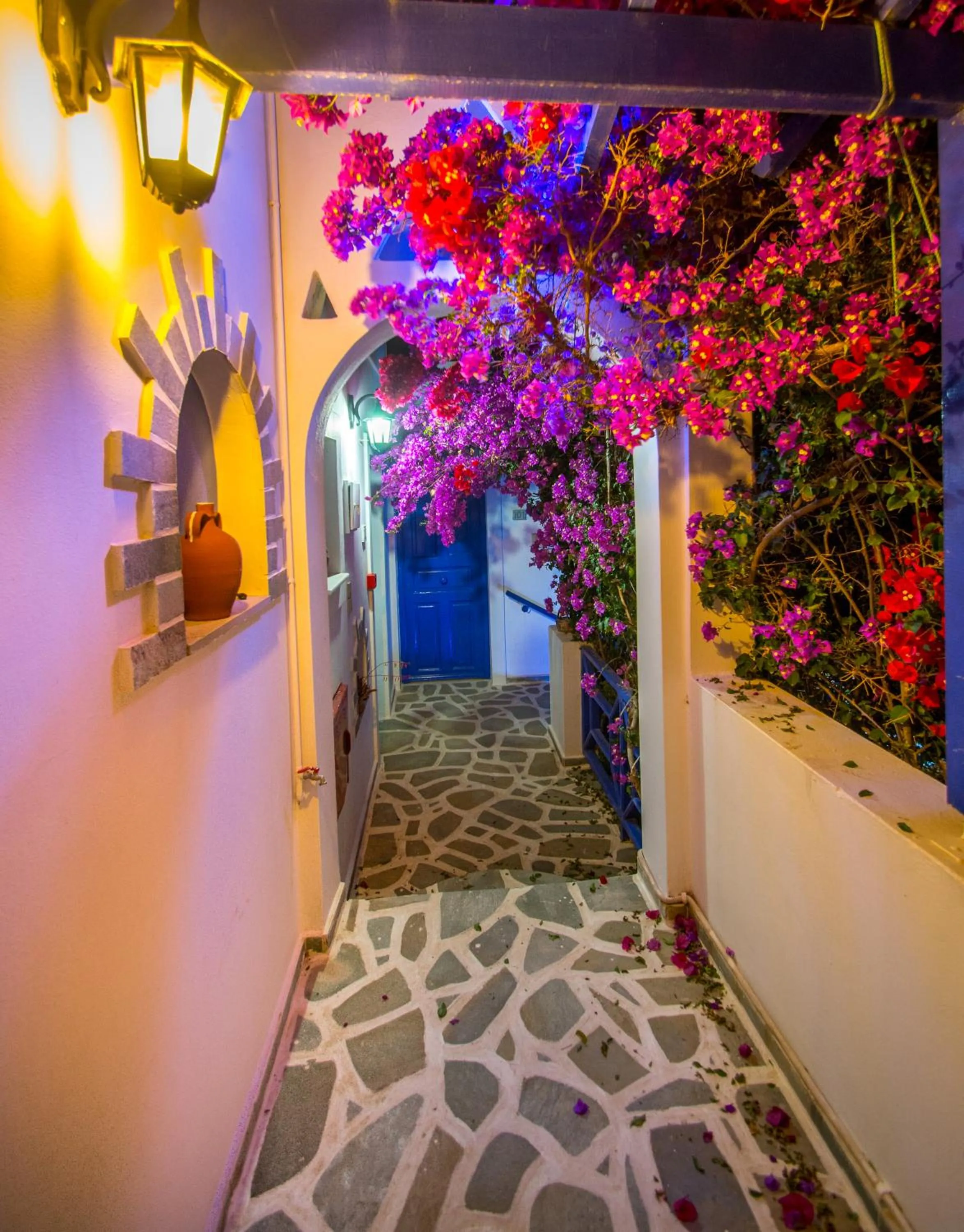 Facade/entrance in Syros Atlantis