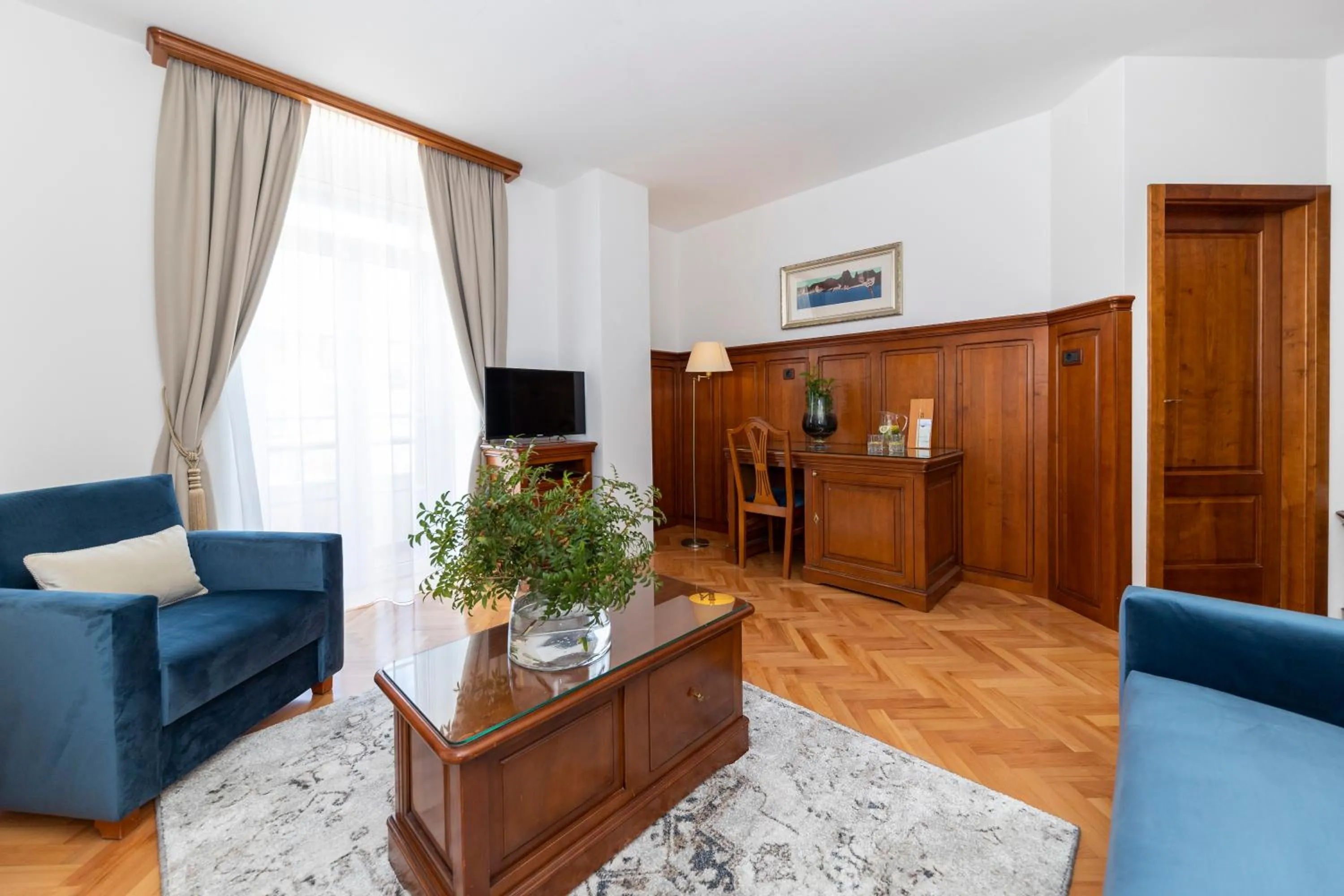 TV and multimedia in Heritage Hotel Tisno