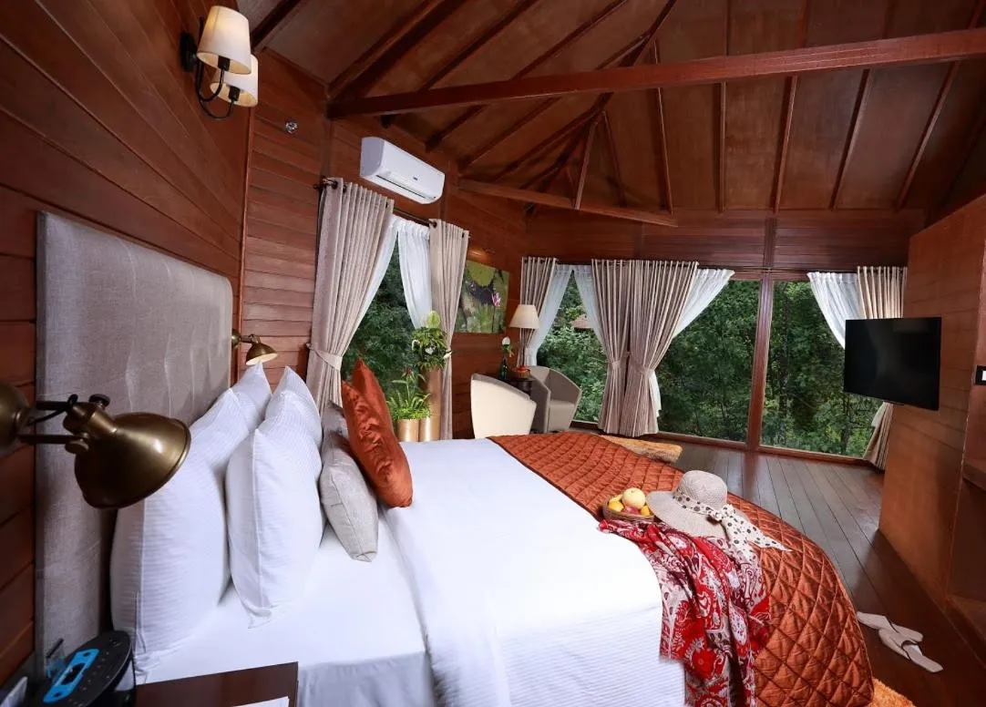 TV and multimedia, Bed in The IBNII - Eco Luxury Resort