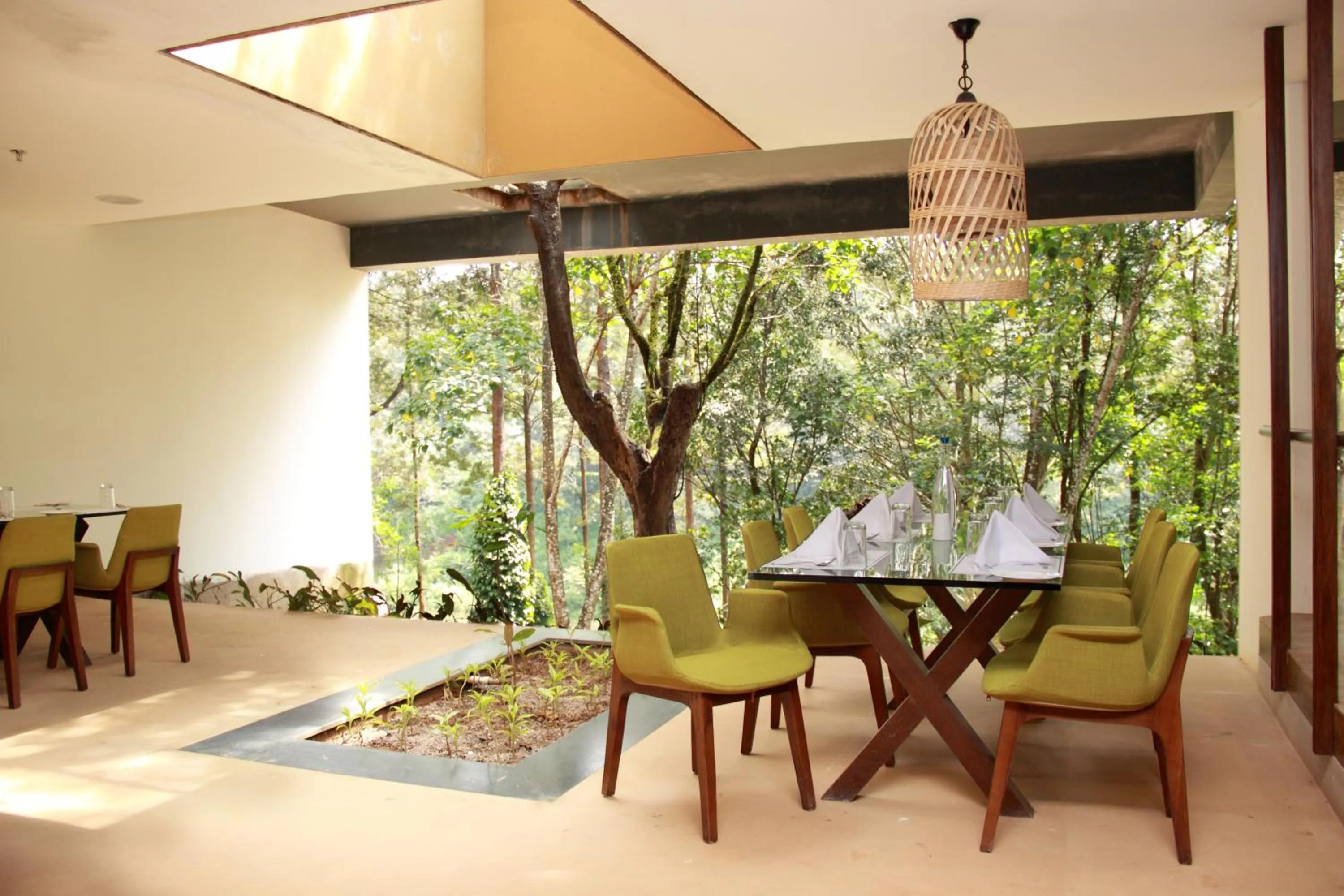 Restaurant/places to eat in The IBNII - Eco Luxury Resort