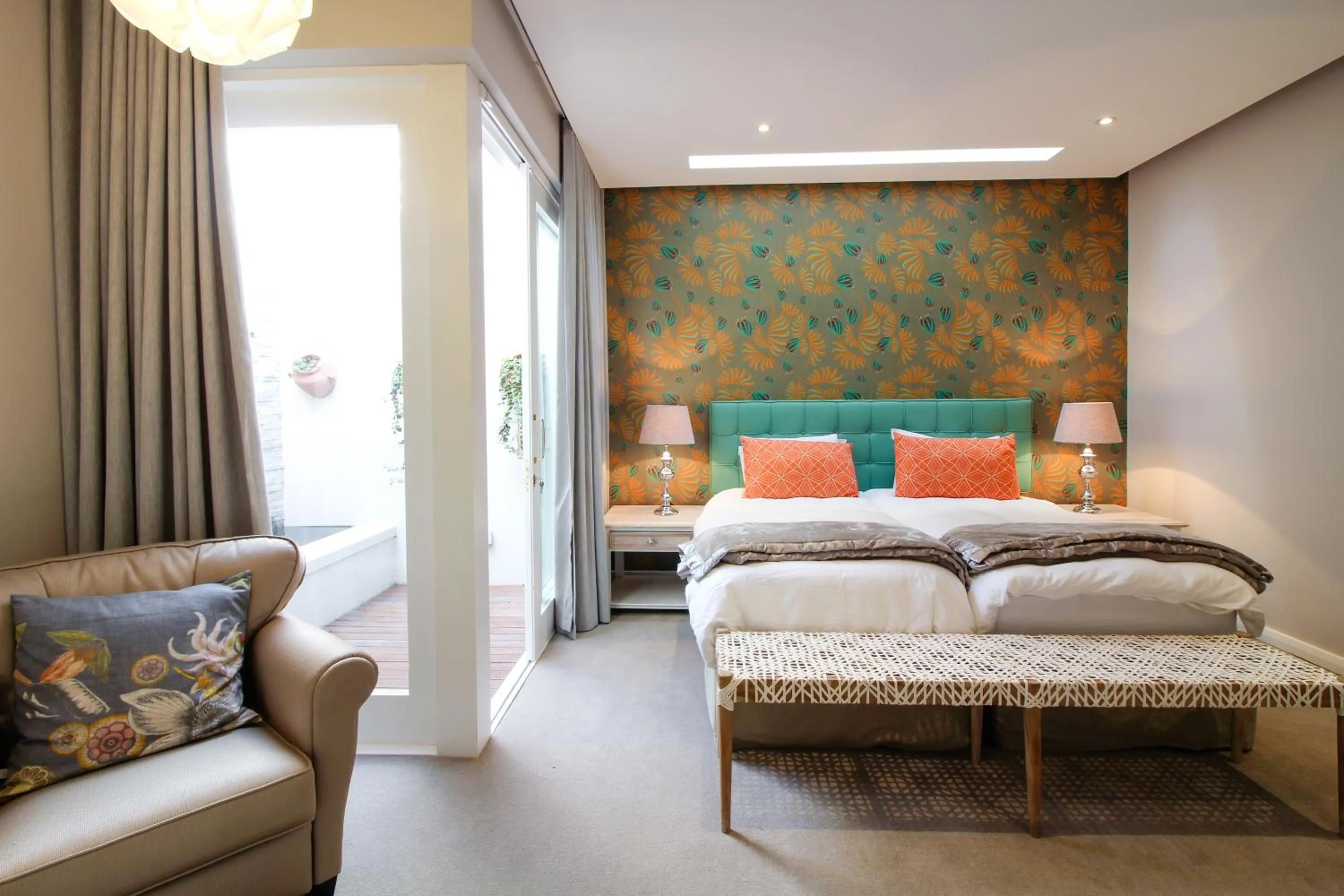 Bed in Thirty On Grace