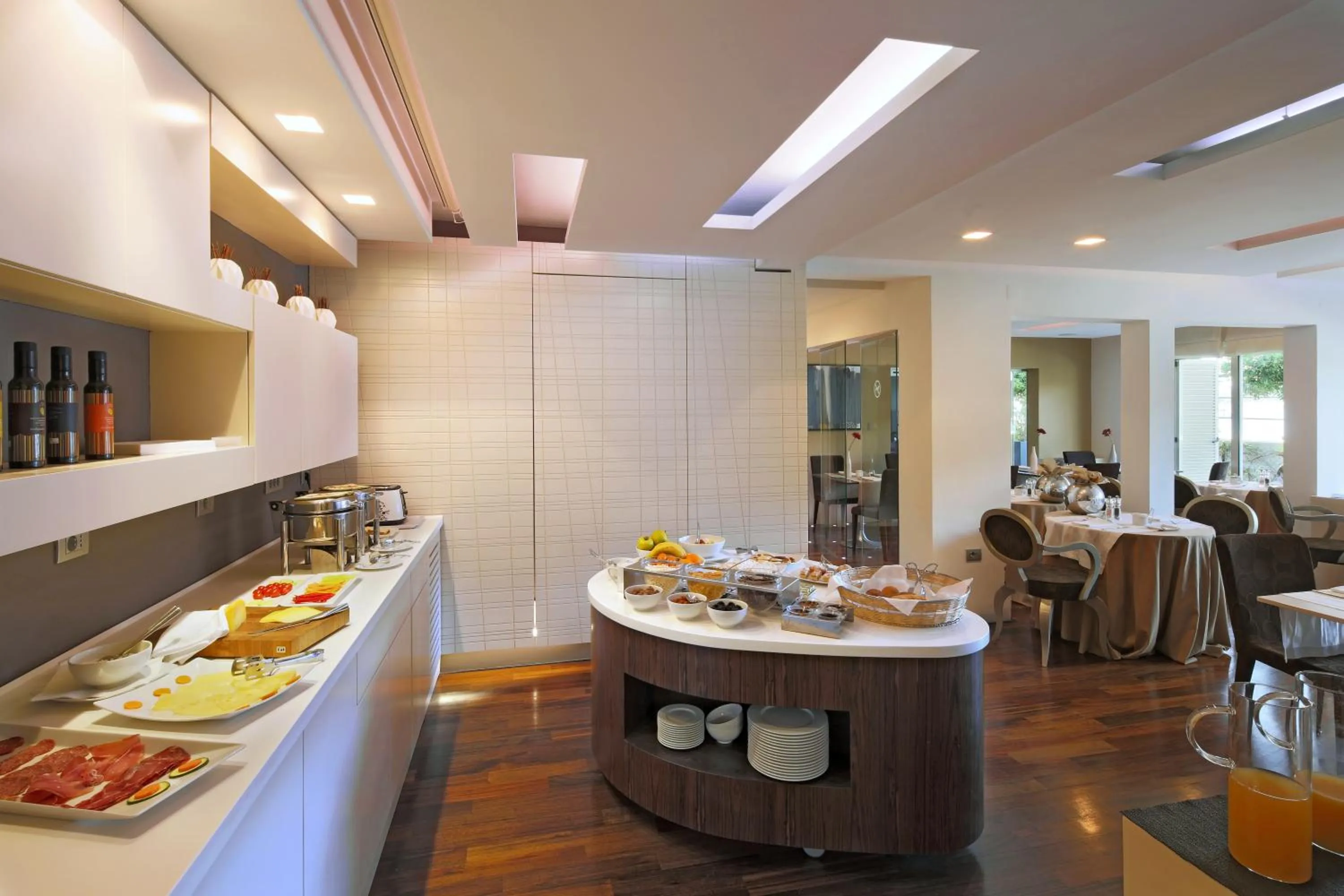 Restaurant/places to eat in Boutique Hotel Adoral