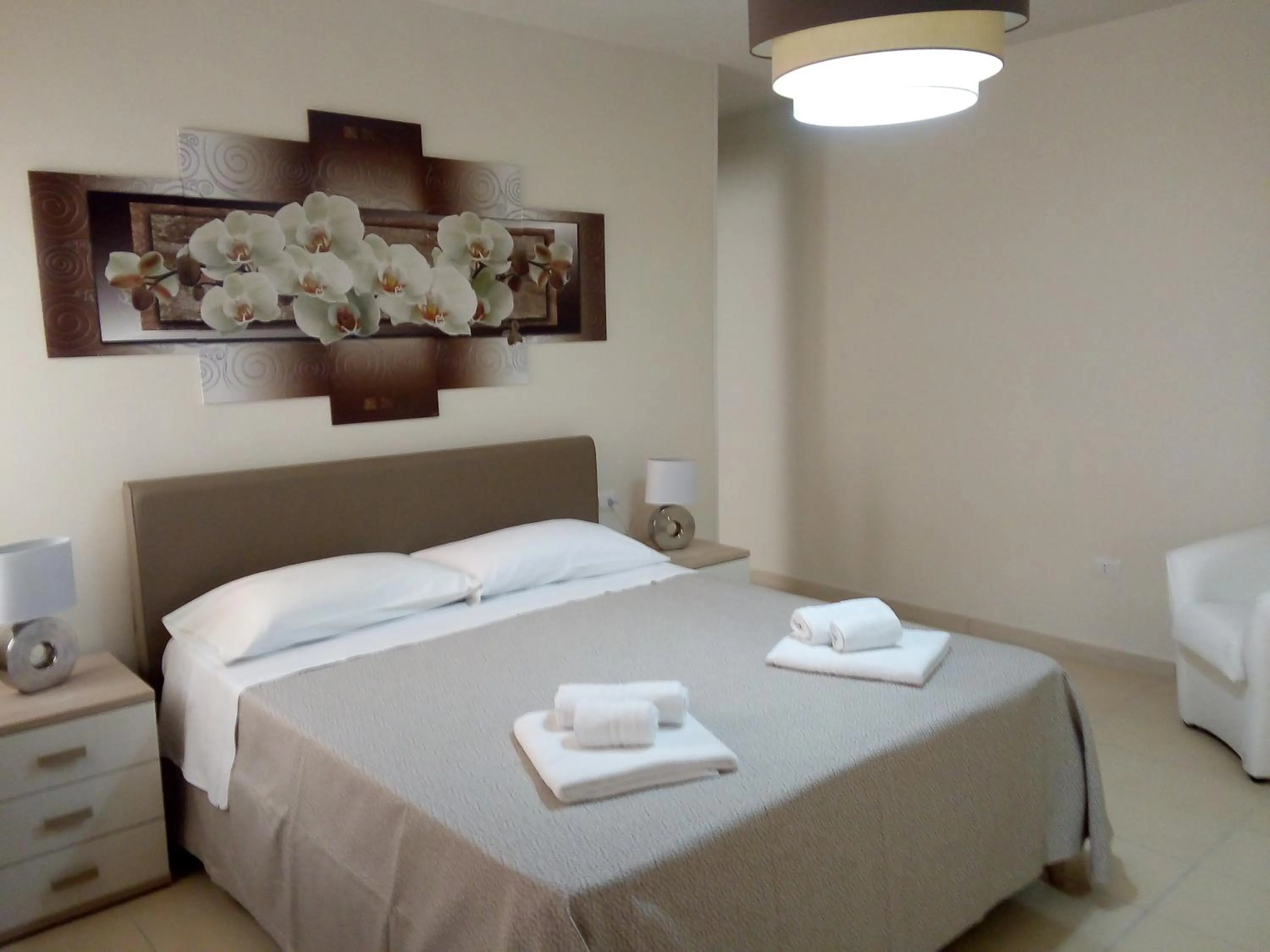 Photo of the whole room, Bed in Residence Agave Lampedusa