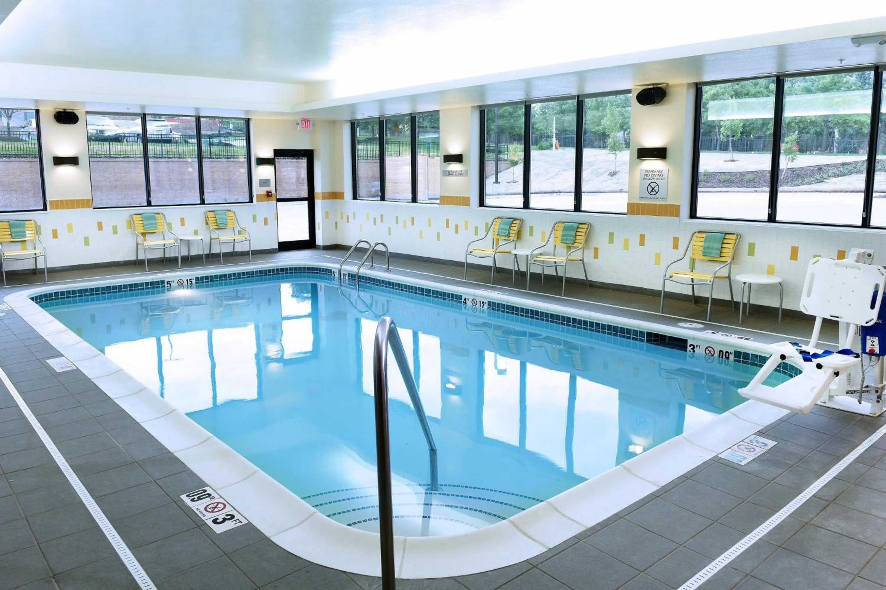 Swimming pool in Fairfield Inn & Suites by Marriott Omaha West