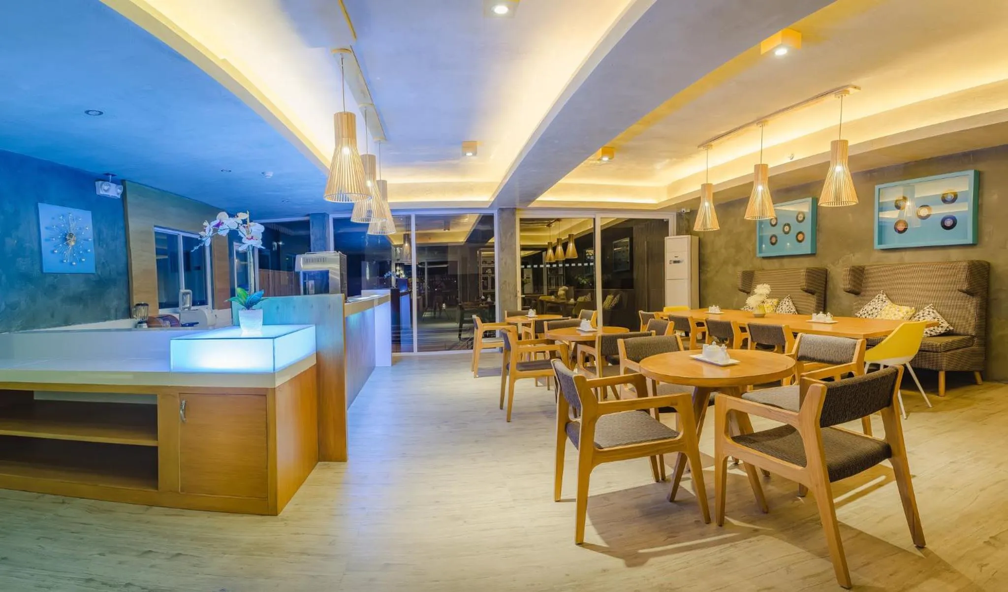 Restaurant/Places to Eat in Twin Tides Panglao