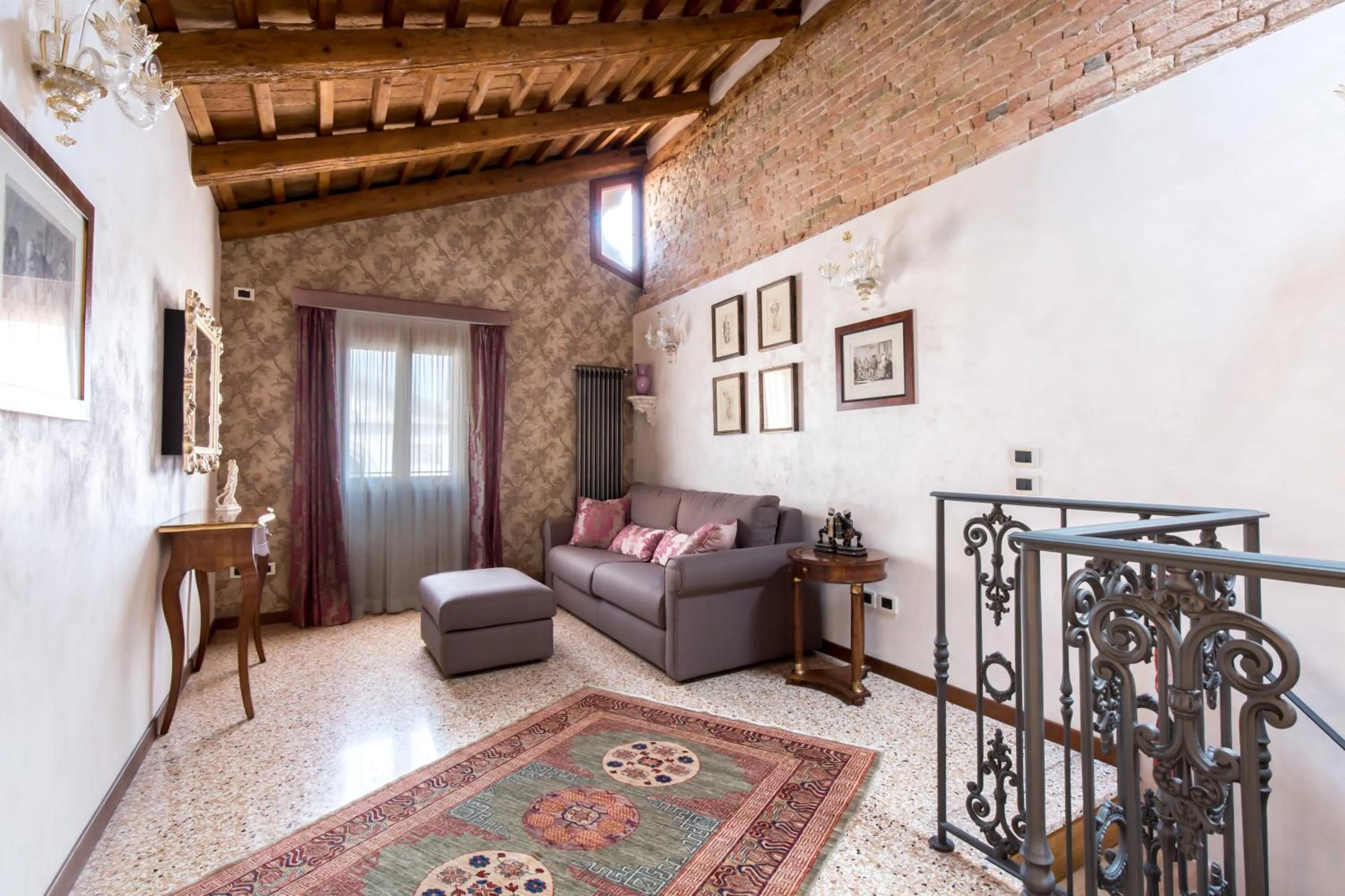 Cà Manzoni Apartment with Terrace