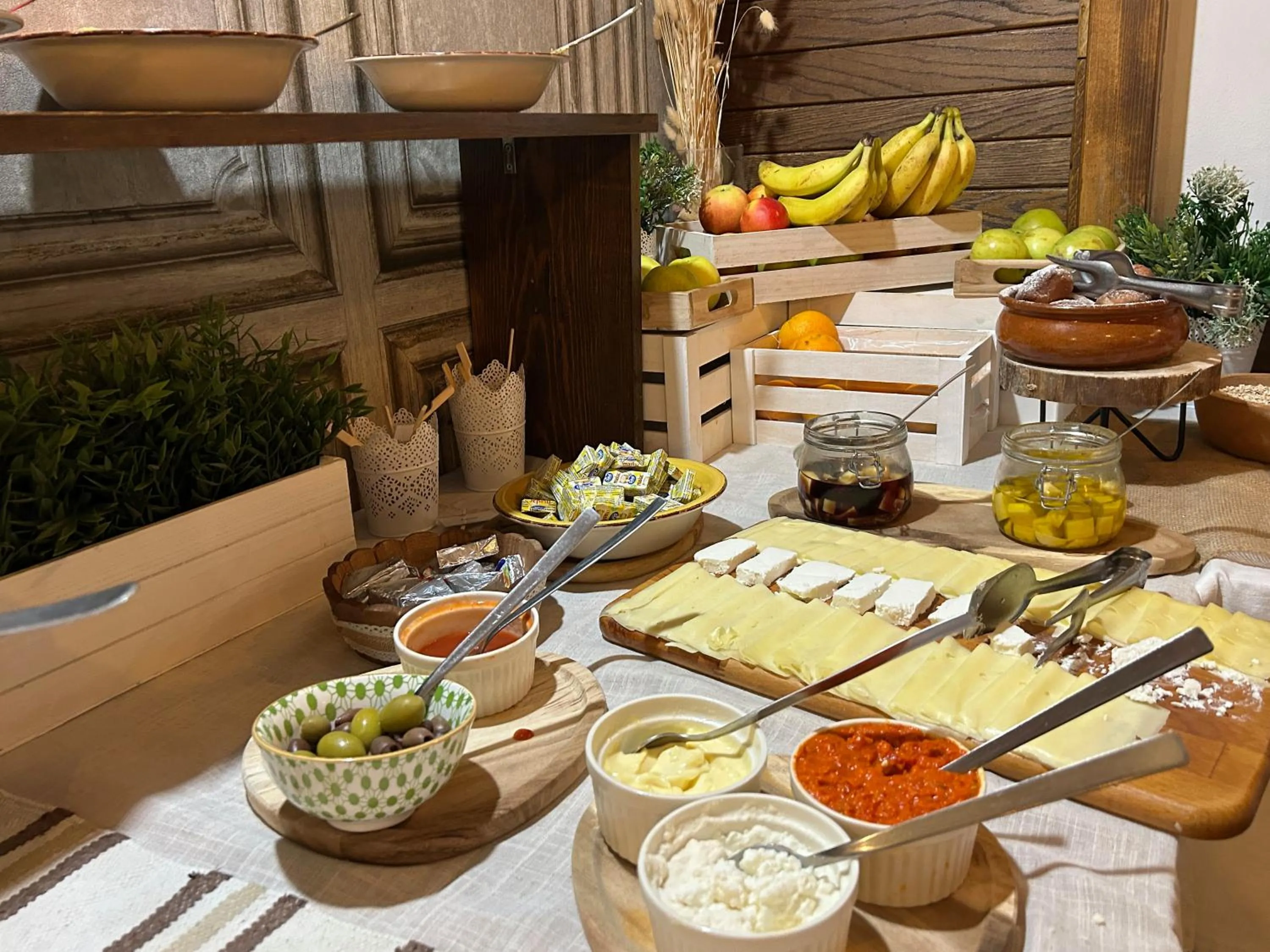Breakfast in Etno Garden Apartments