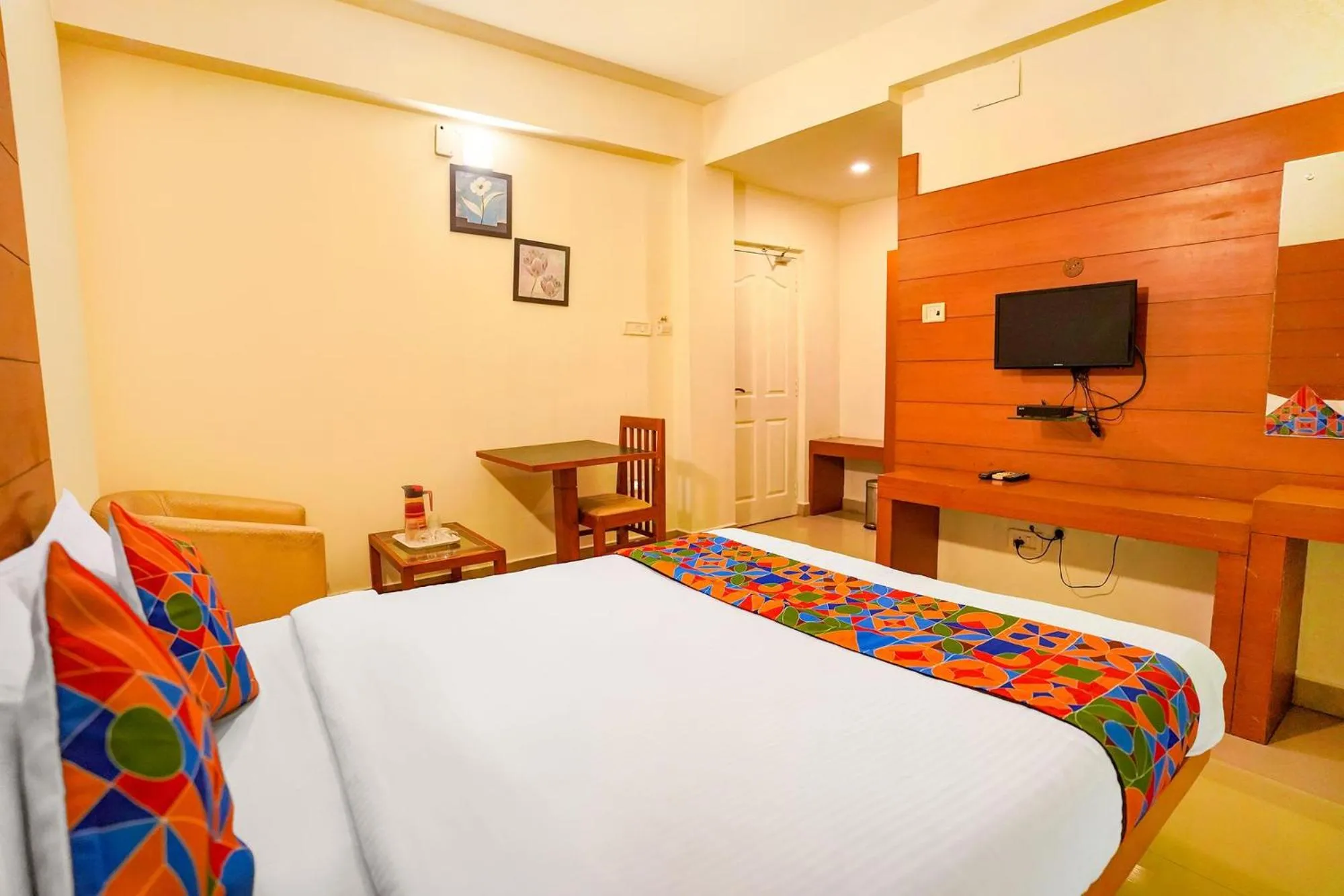 Bed in FabHotel The Green City - Central Railway Station