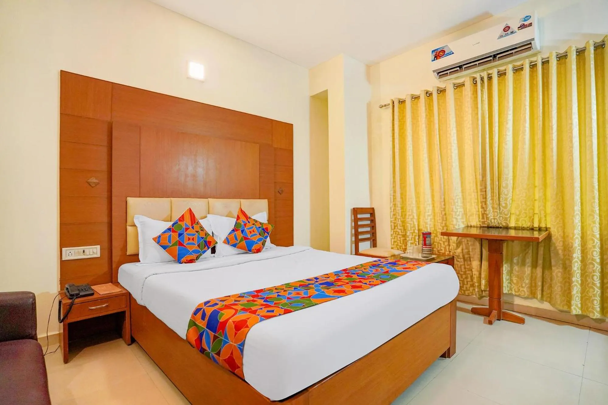 Bed in FabHotel The Green City - Central Railway Station