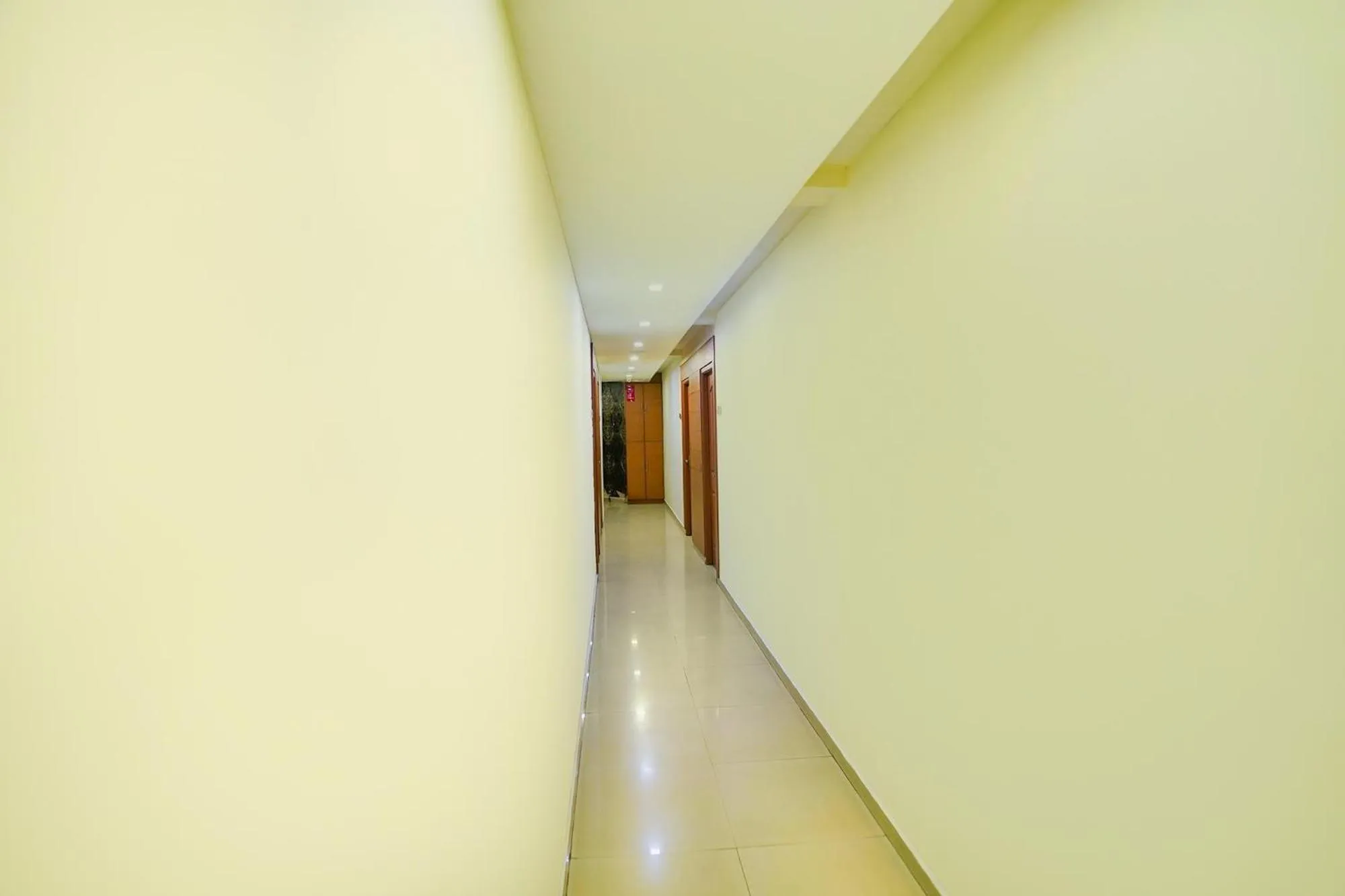 Lobby or reception in FabHotel The Green City - Central Railway Station