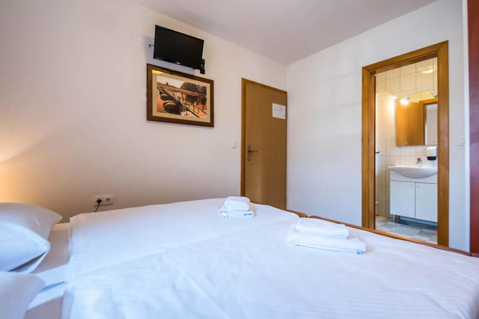 Bed in Hotel Srakovcic Heart of Nature