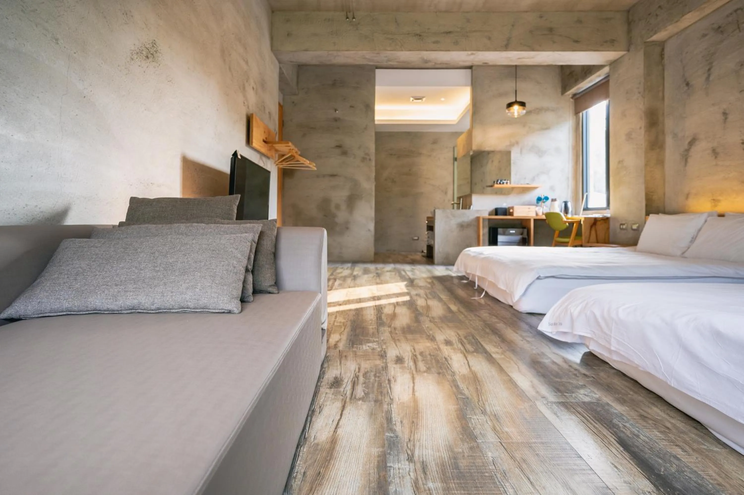 Seating area, Bed in 日月潭山慕藝旅 Sun Moon Inn