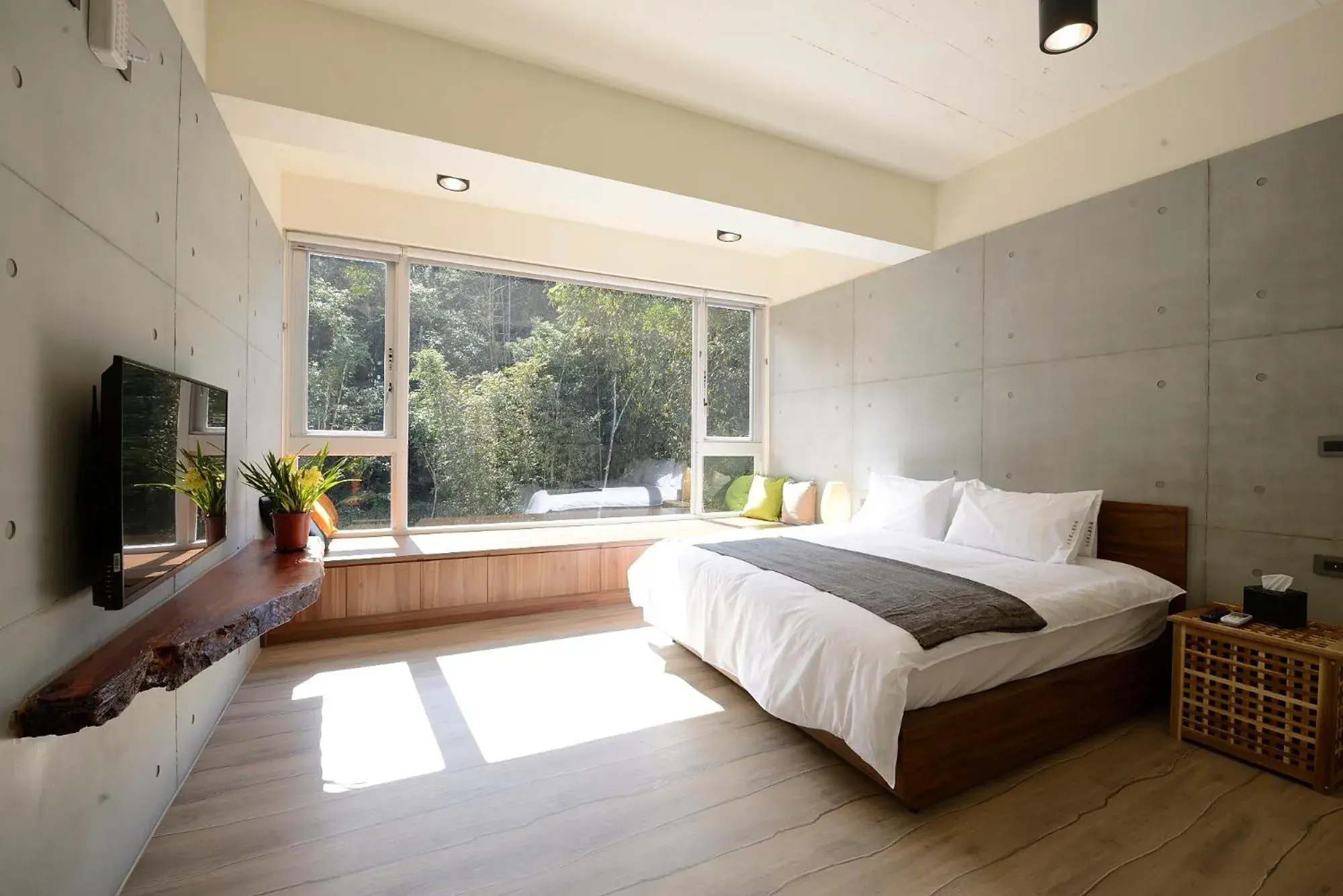 Photo of the whole room, Bed in 日月潭山慕藝旅 Sun Moon Inn Photo of the whole room, Bed in 日月潭山慕藝旅 Sun Moon Inn