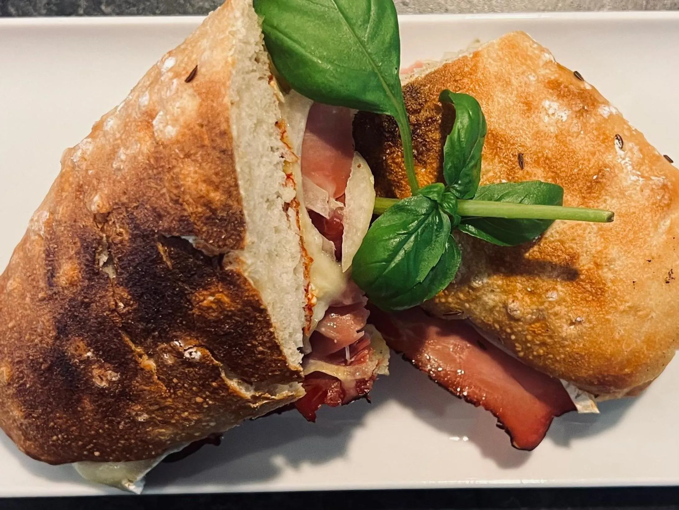 Restaurant/places to eat in Parkhotel