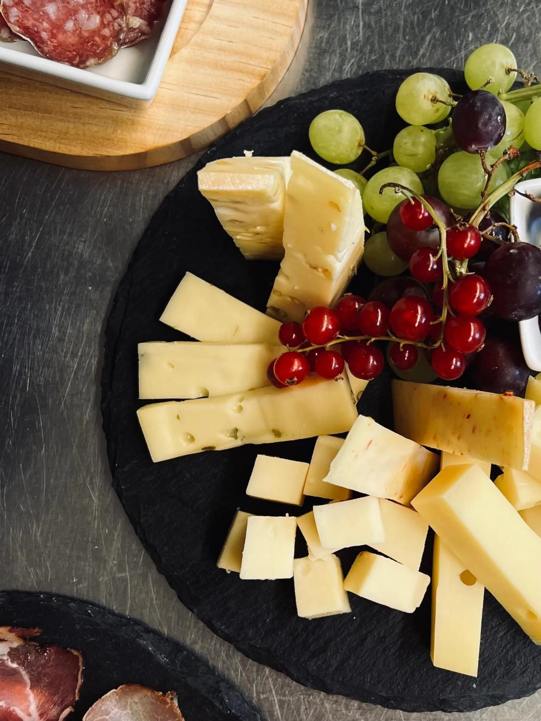 Restaurant/places to eat in Parkhotel