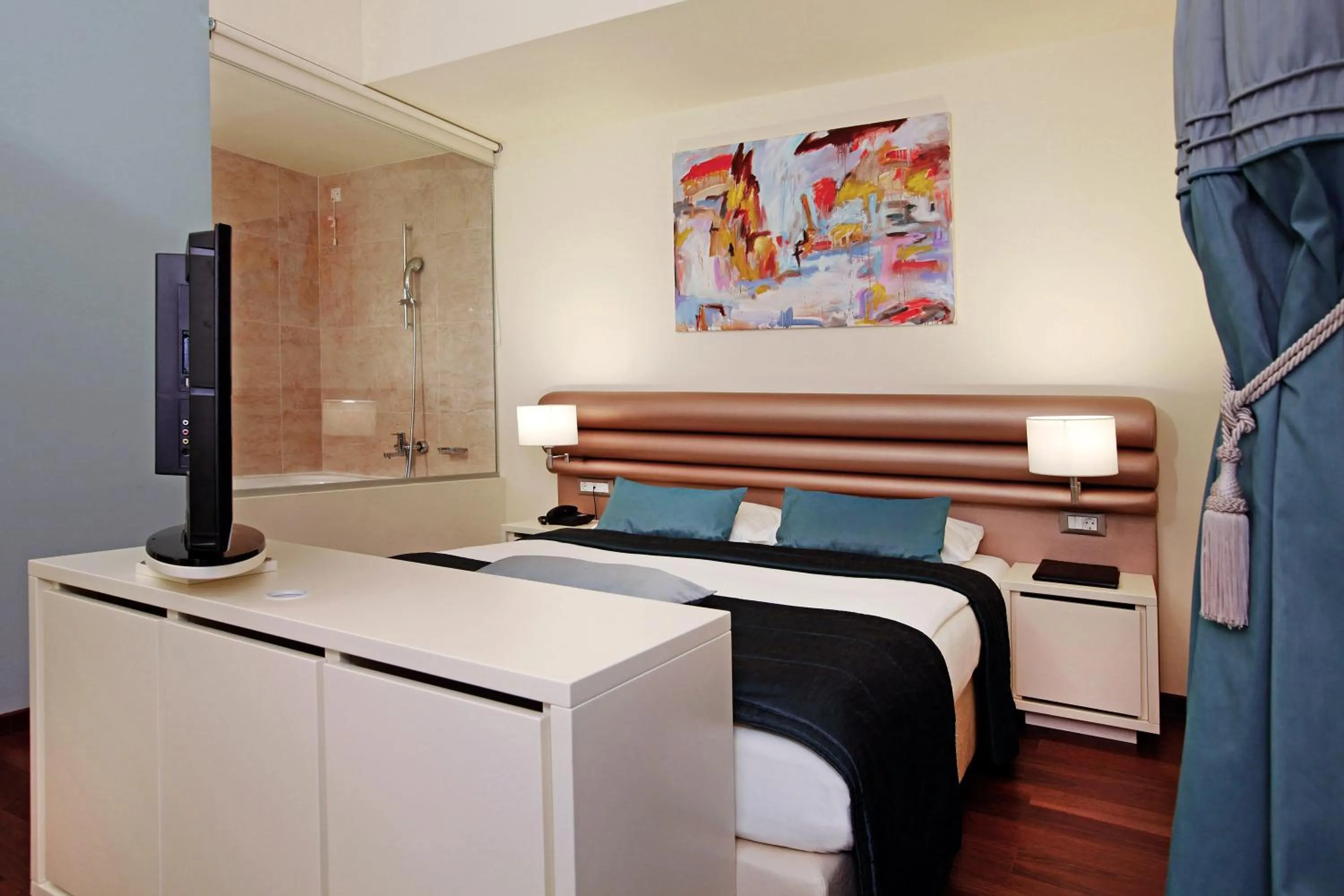 Bed in Hotel Korkyra