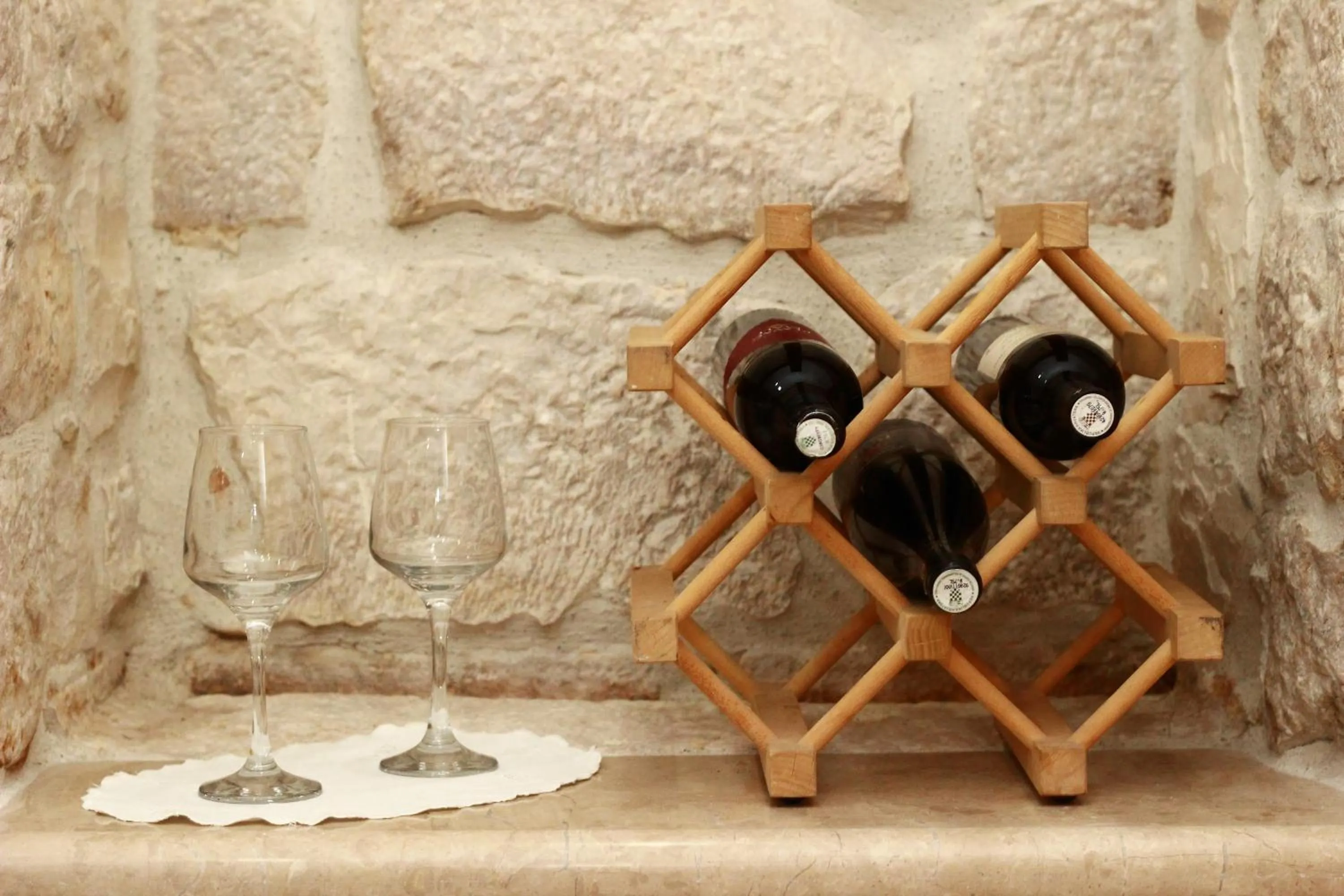 Alcoholic drinks in Villa Kudelik - Stone Story