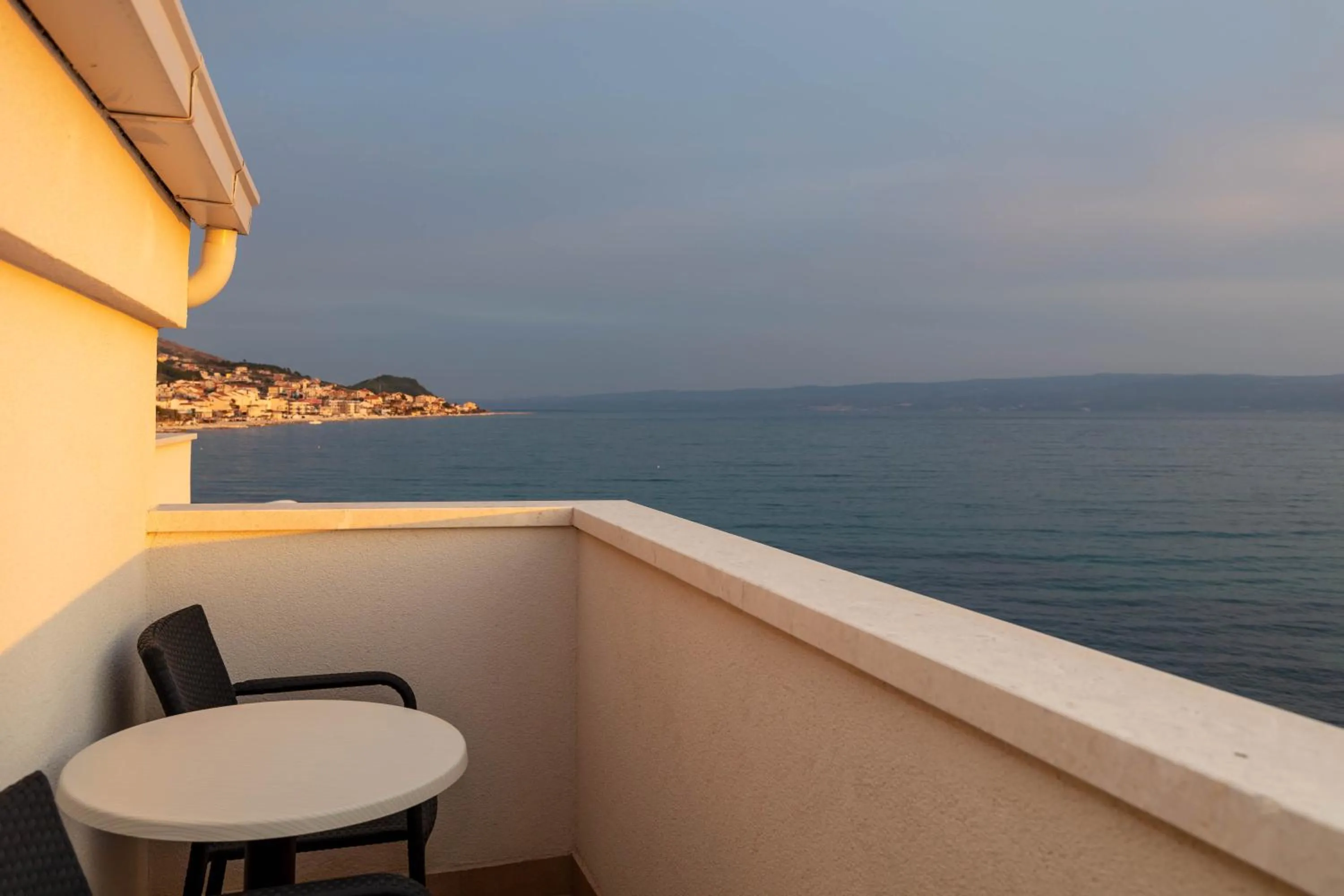 Triple Room with Sea View in Pansion Amigos