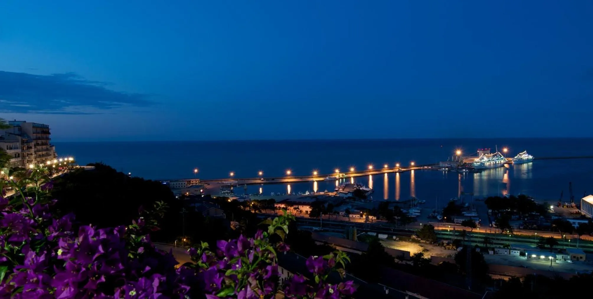 Night in Hotel Ideale