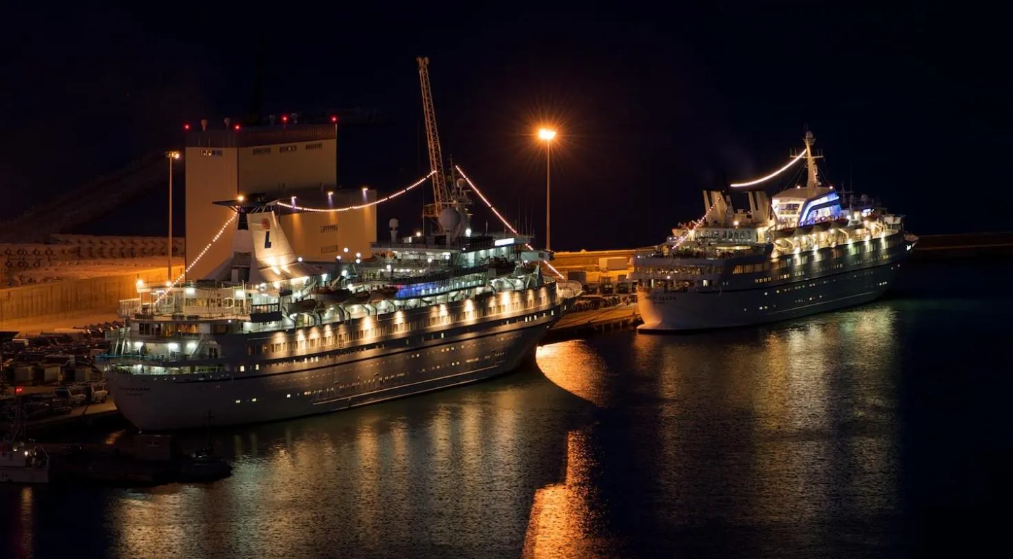 Night in Hotel Ideale