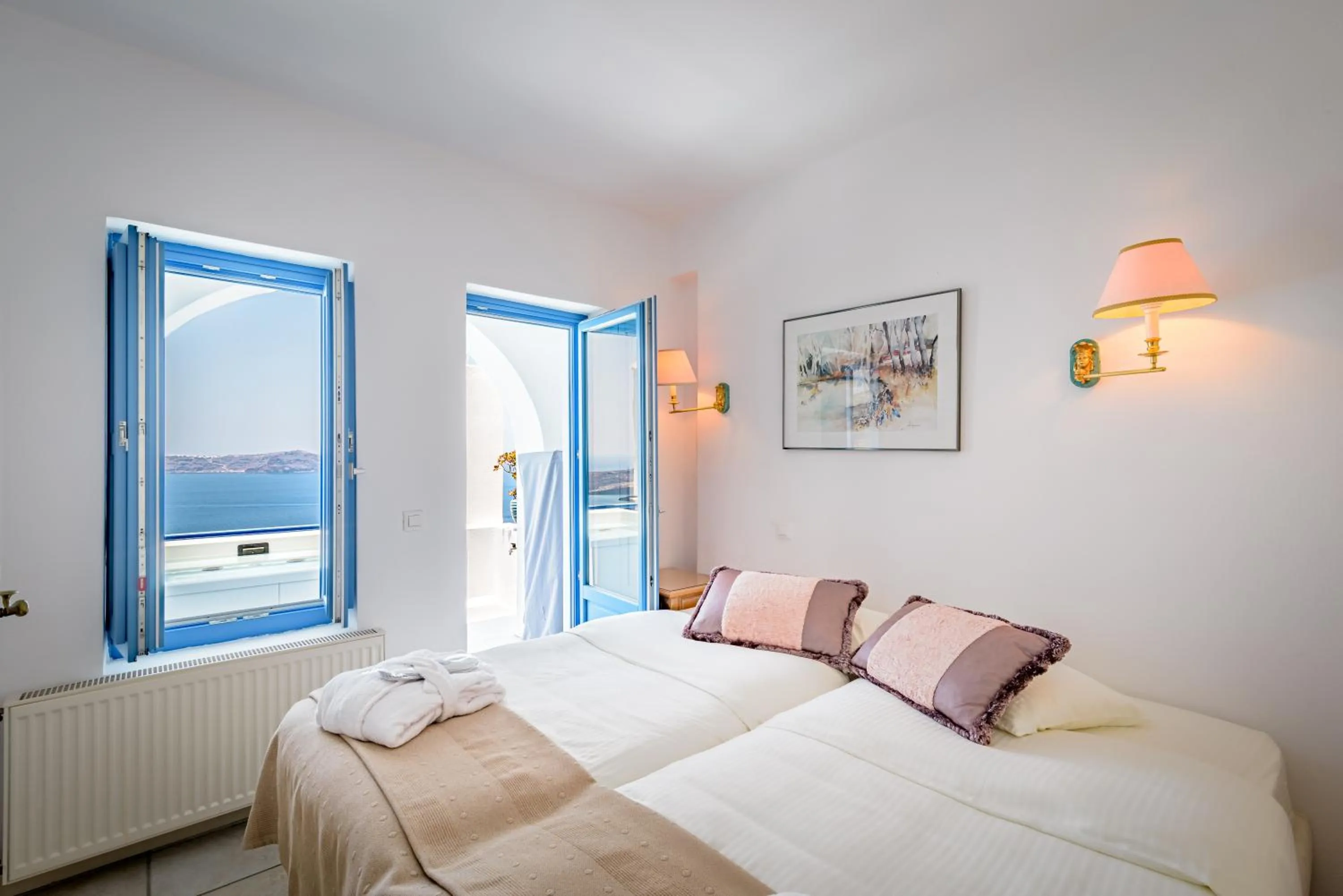 Bed in Golden Grey Goose