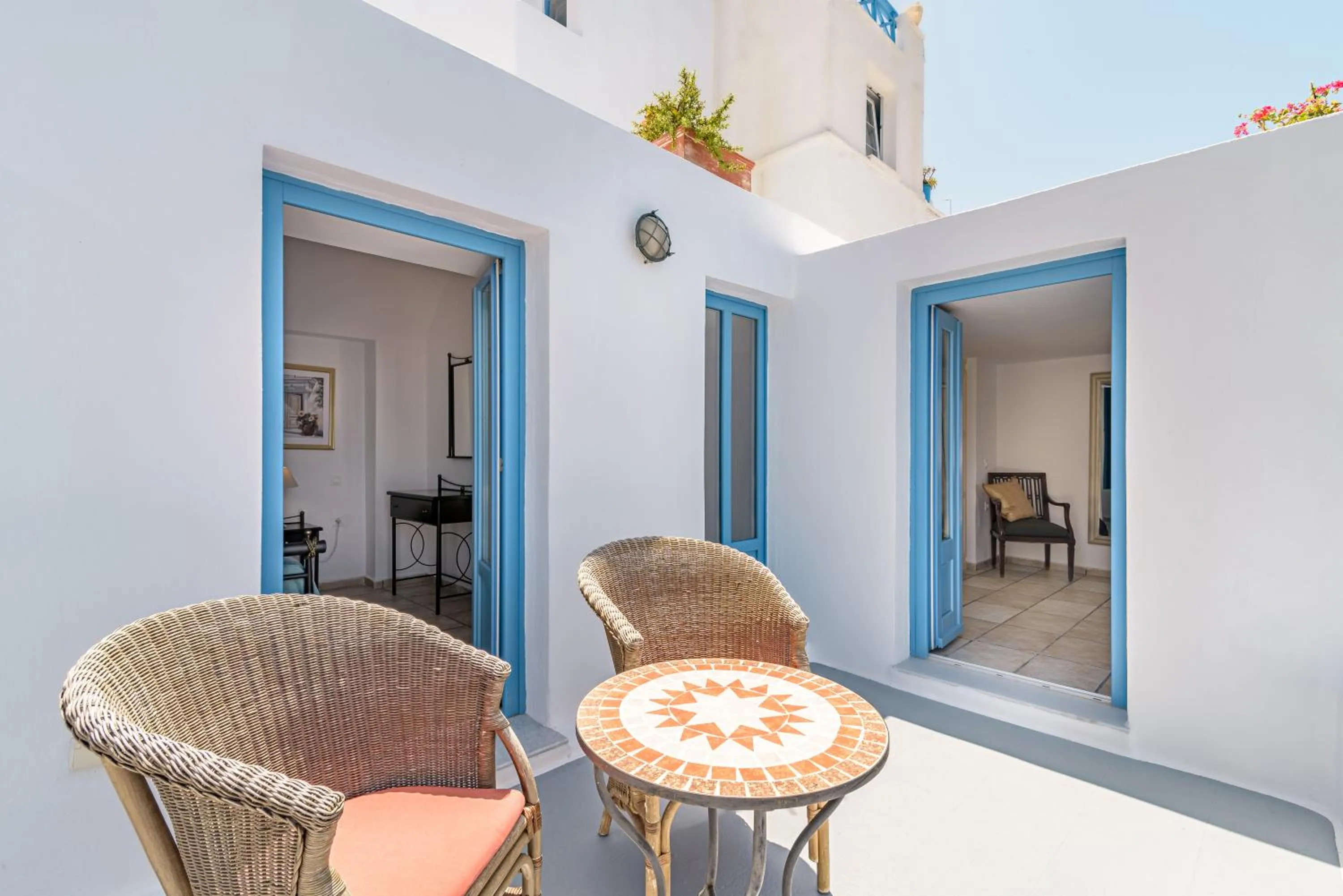 Balcony/Terrace in Golden Grey Goose