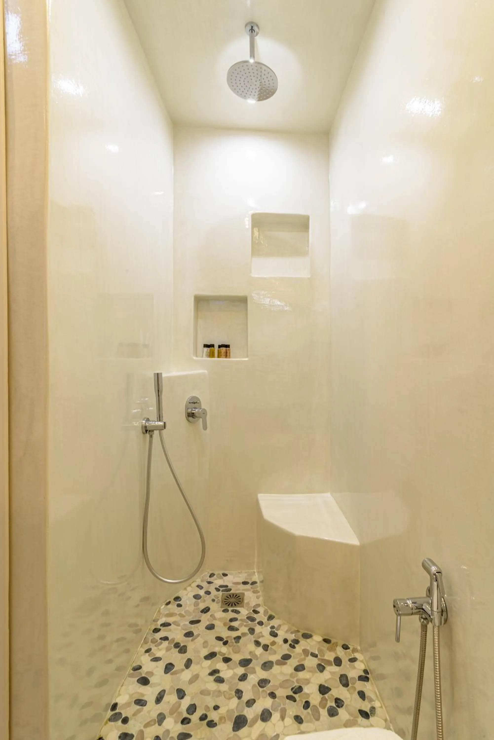 Bathroom in Golden Grey Goose