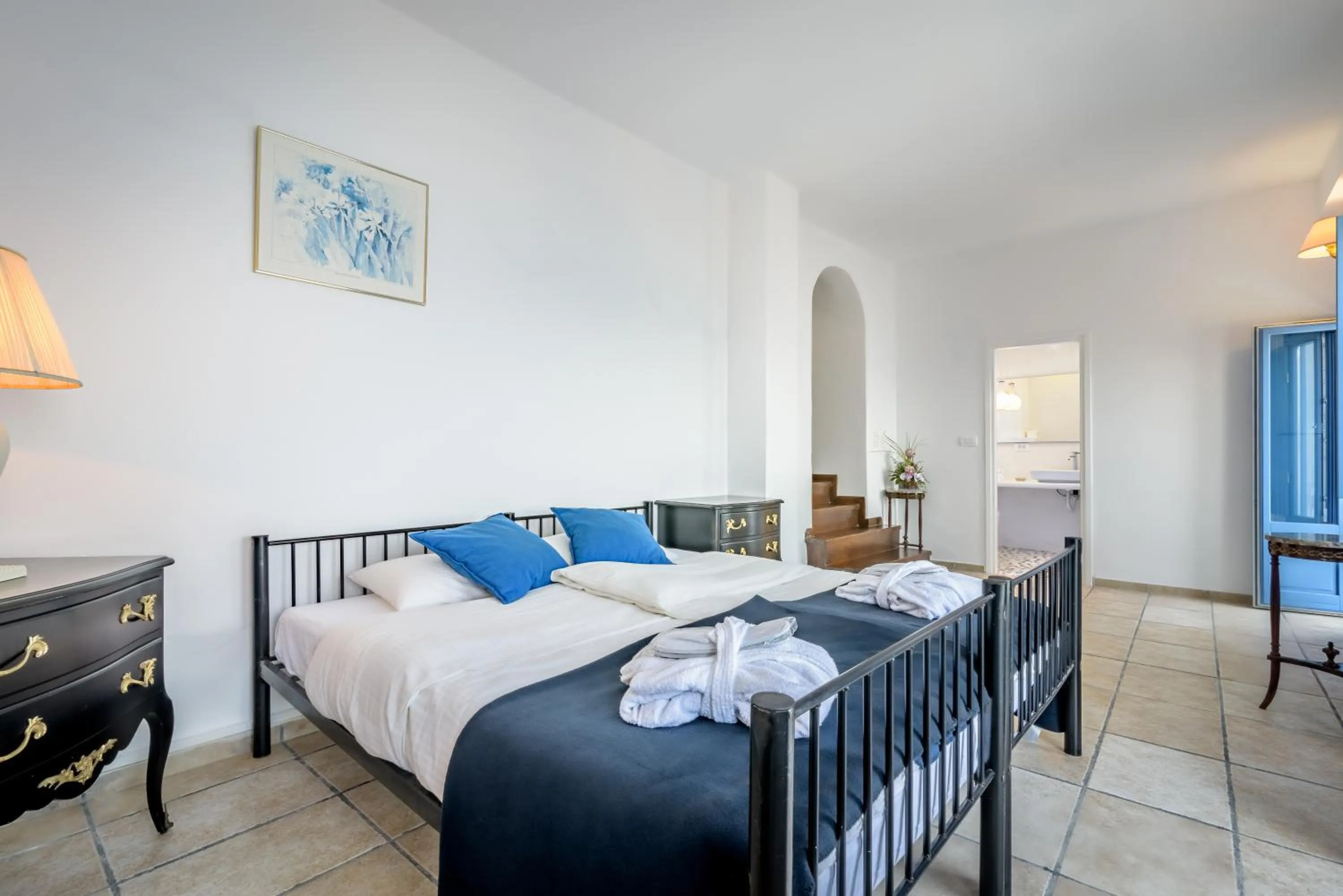 Bed in Golden Grey Goose