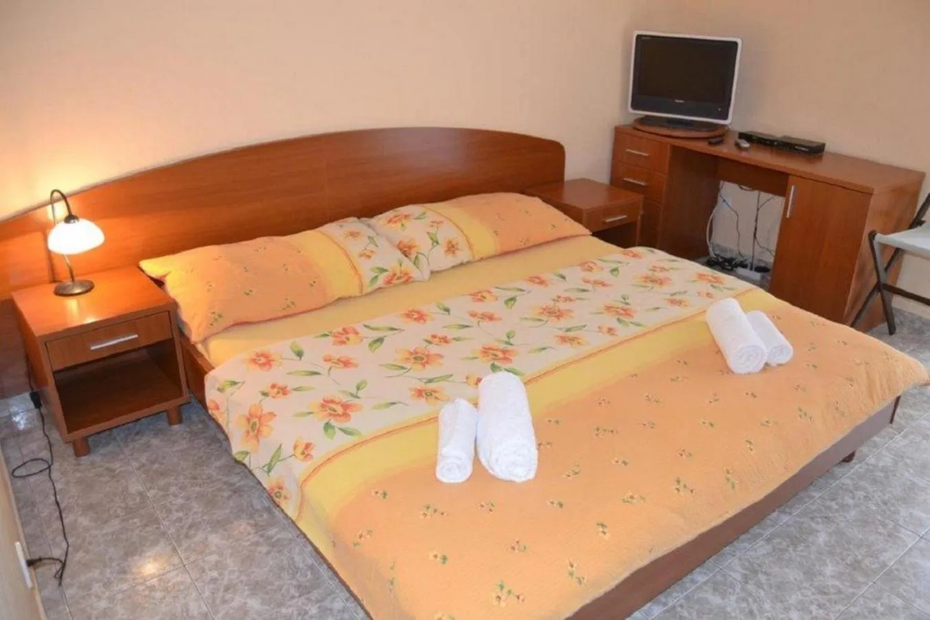 Bed in Apartments Barisic Hrvatskih Žrtava 404 Seget Vranjica